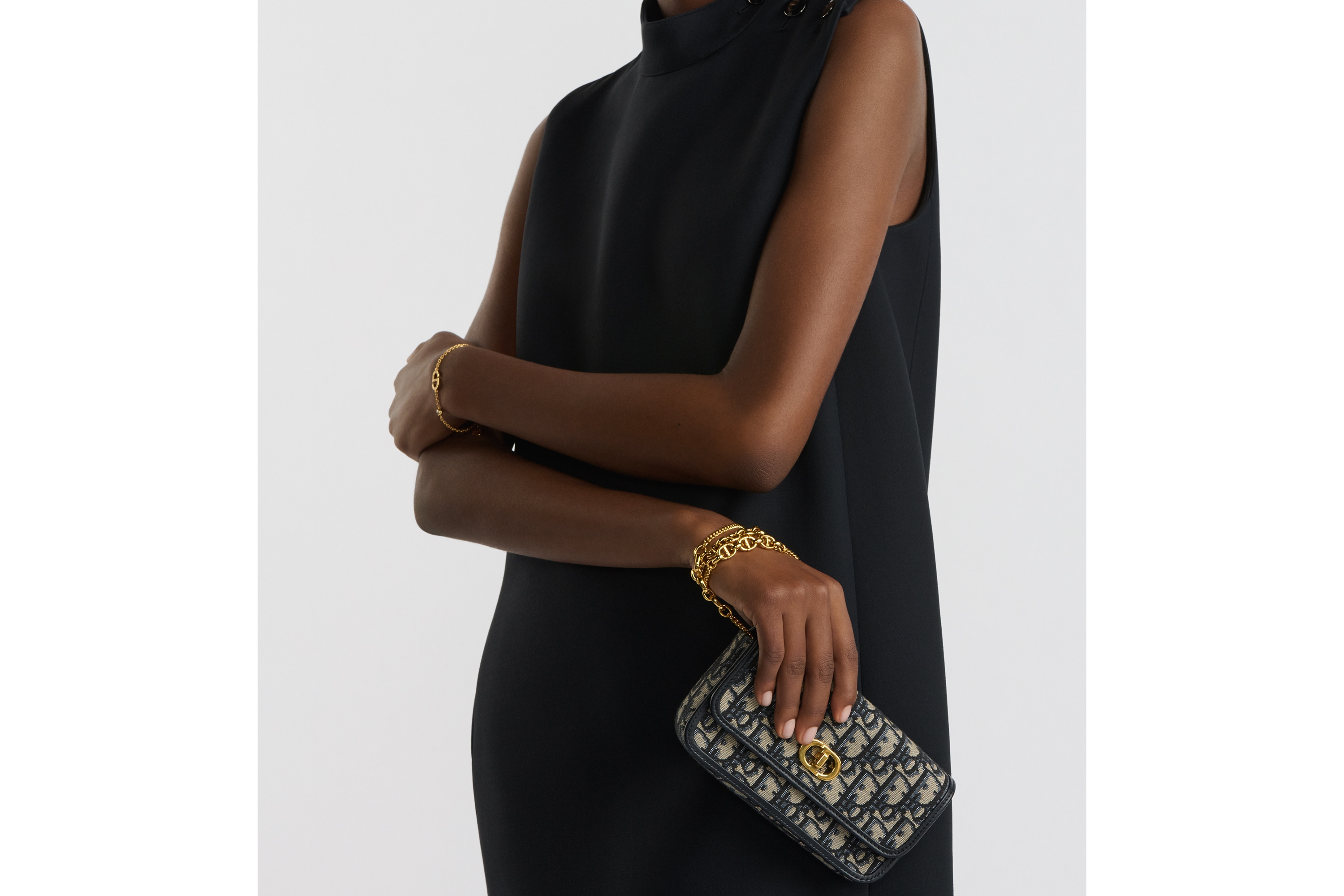 Look Small Miss Caro Pouch with Chain Blue Dior Oblique Jacquard E11