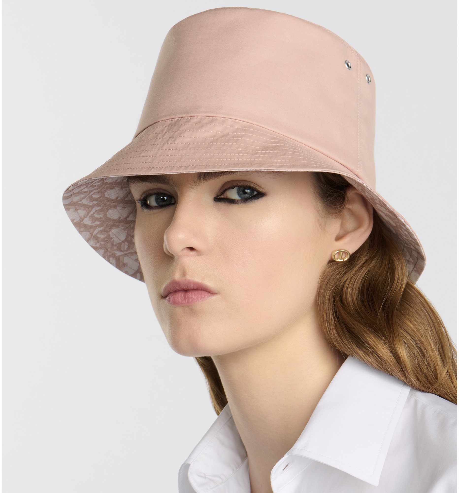aria_look Reversible Teddy-D Small Brim Bucket Hat Unfolded view