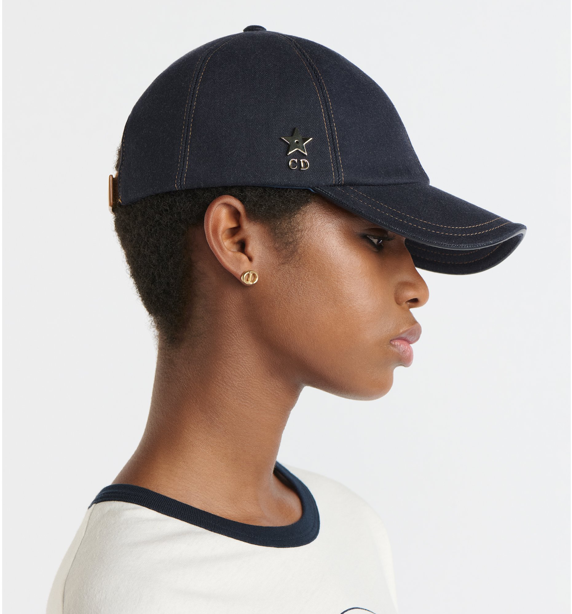aria_look D-Player Cap Back view