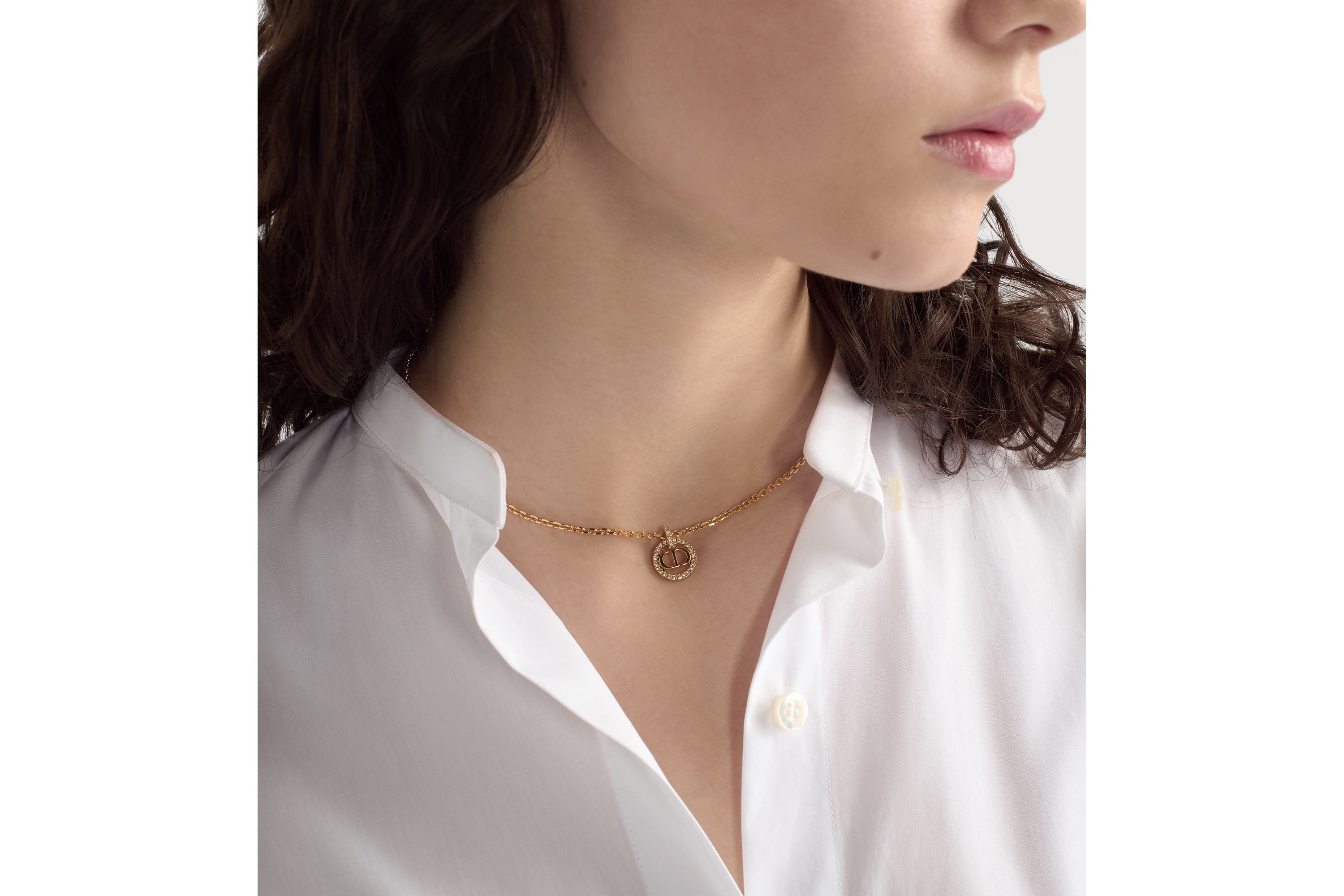 look_image_alt_prefix Petit CD-ketting Metaal met goudkleurige afwerking en zilverkleurige kristallen E08