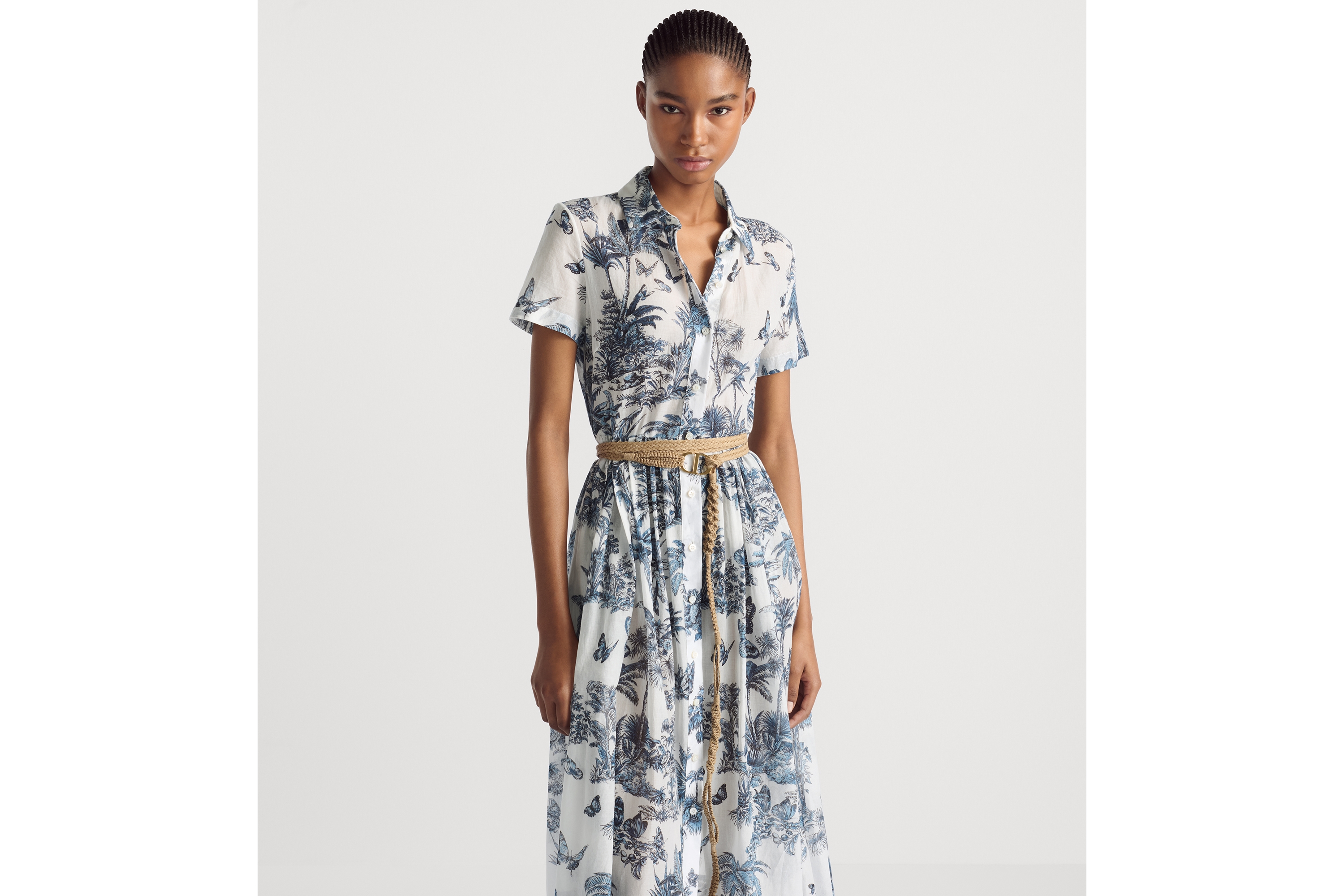 Look Dioriviera Mid-Length Shirtdress White and Blue Toile de Jouy Palms Cotton Muslin E04
