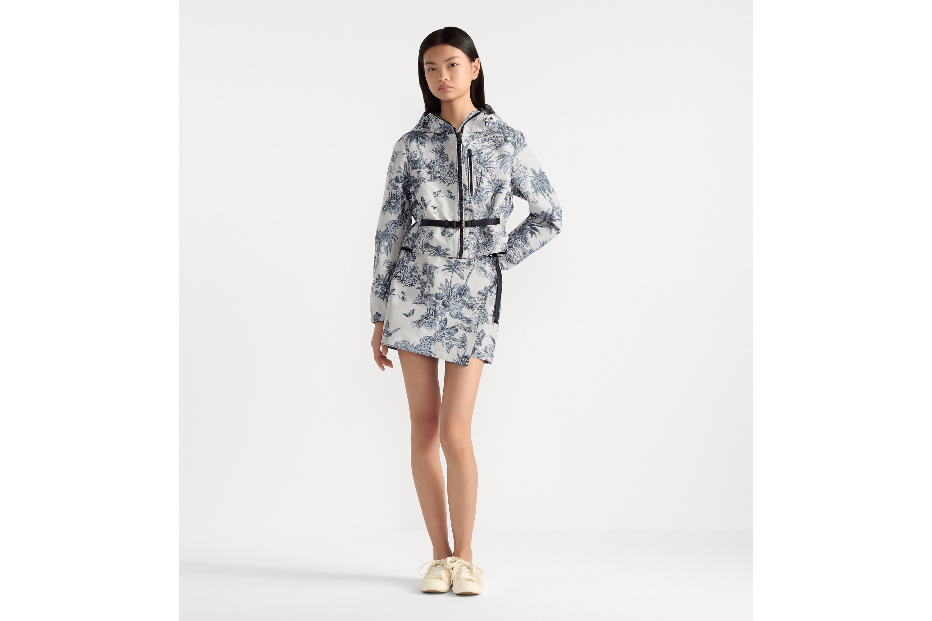 Look Dioriviera Skort White and Blue Toile de Jouy Palms Jacquard Technical Taffeta E01