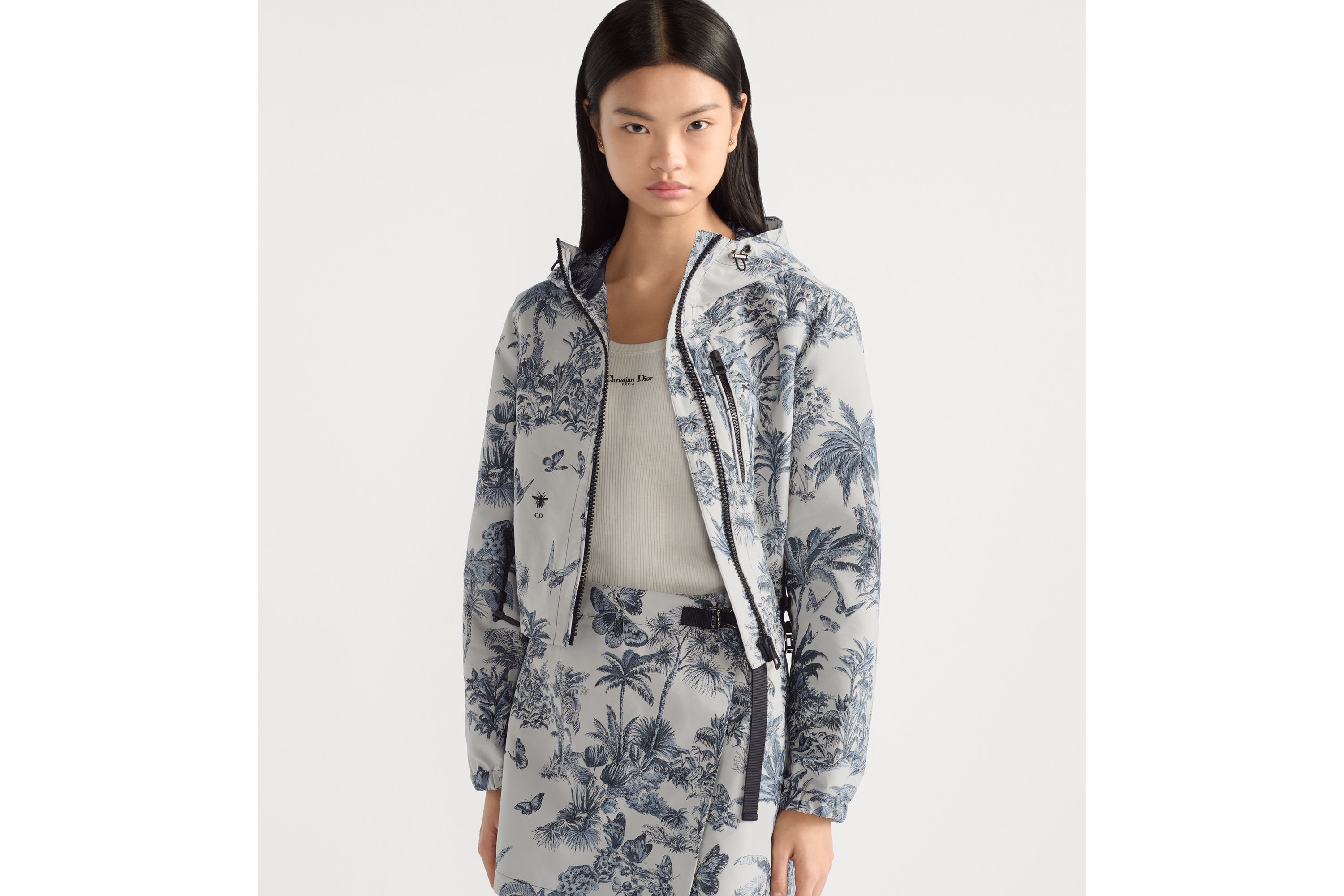 Dioriviera Cropped Hooded Jacket White and Blue Toile de Jouy Palms Jacquard Technical Taffeta E05