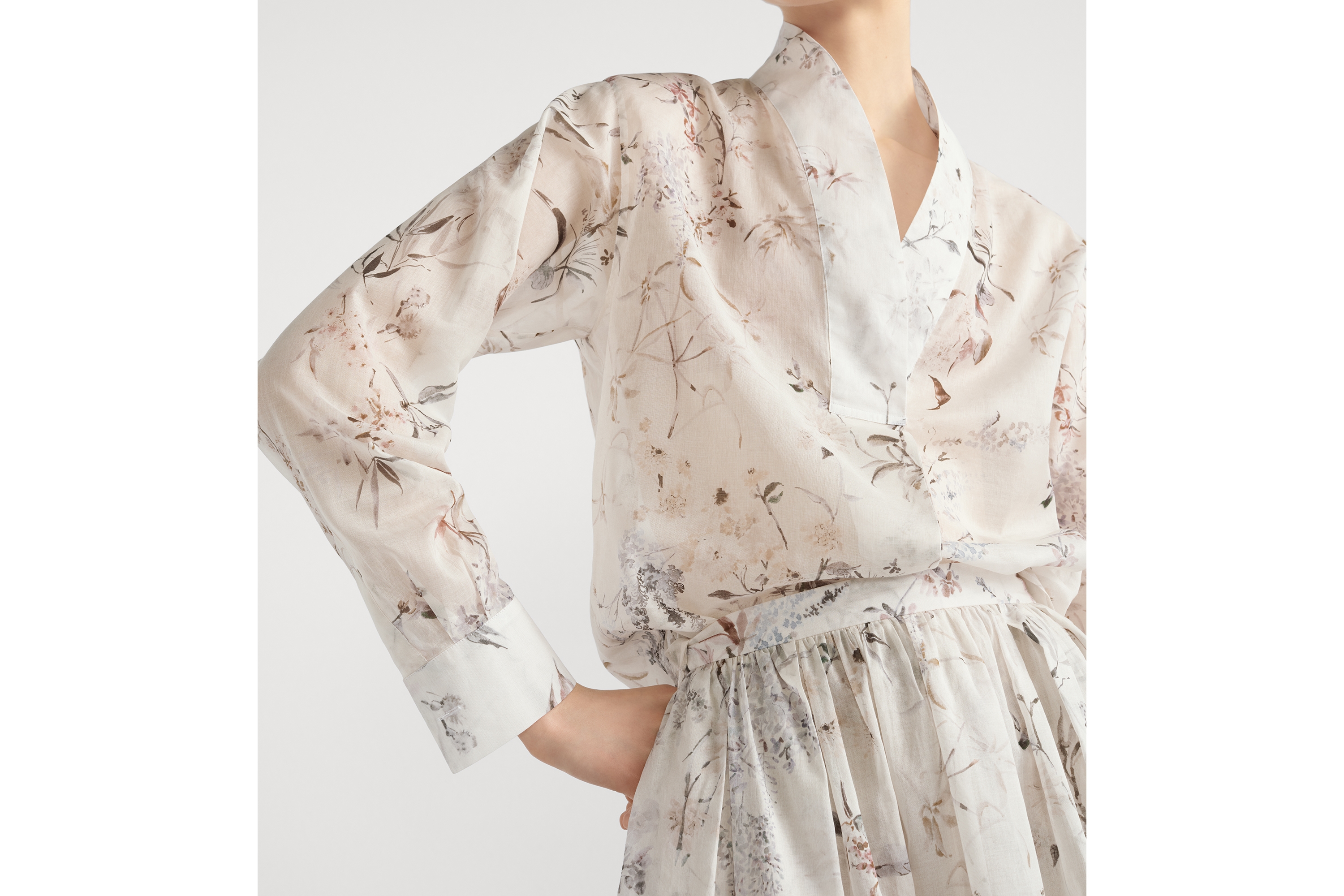 Long Blouse Ecru Cotton Muslin with Multicolor Millefiori Motif E11