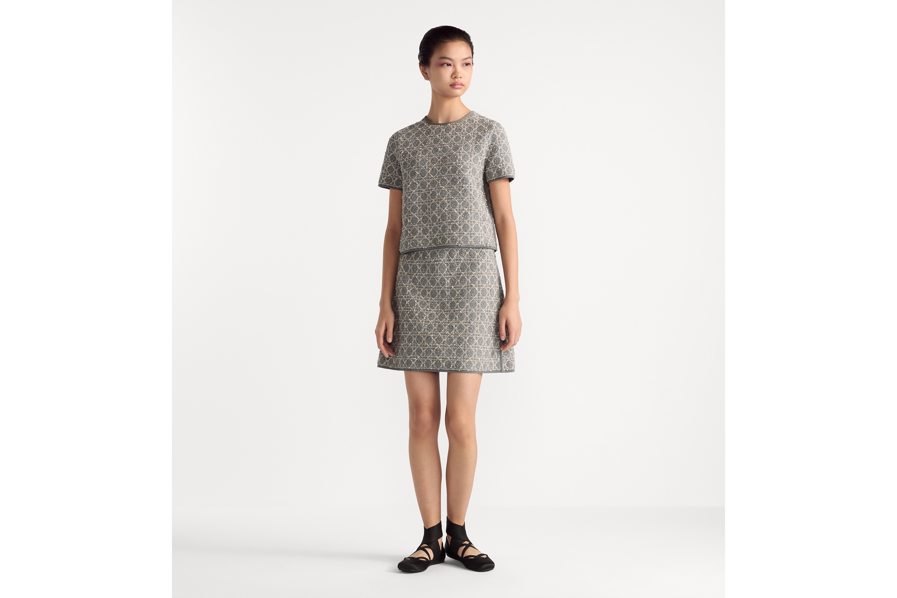 look_image_alt_prefix ミニスカート マクロカナージュ コットンブレンド ツイードニット E02