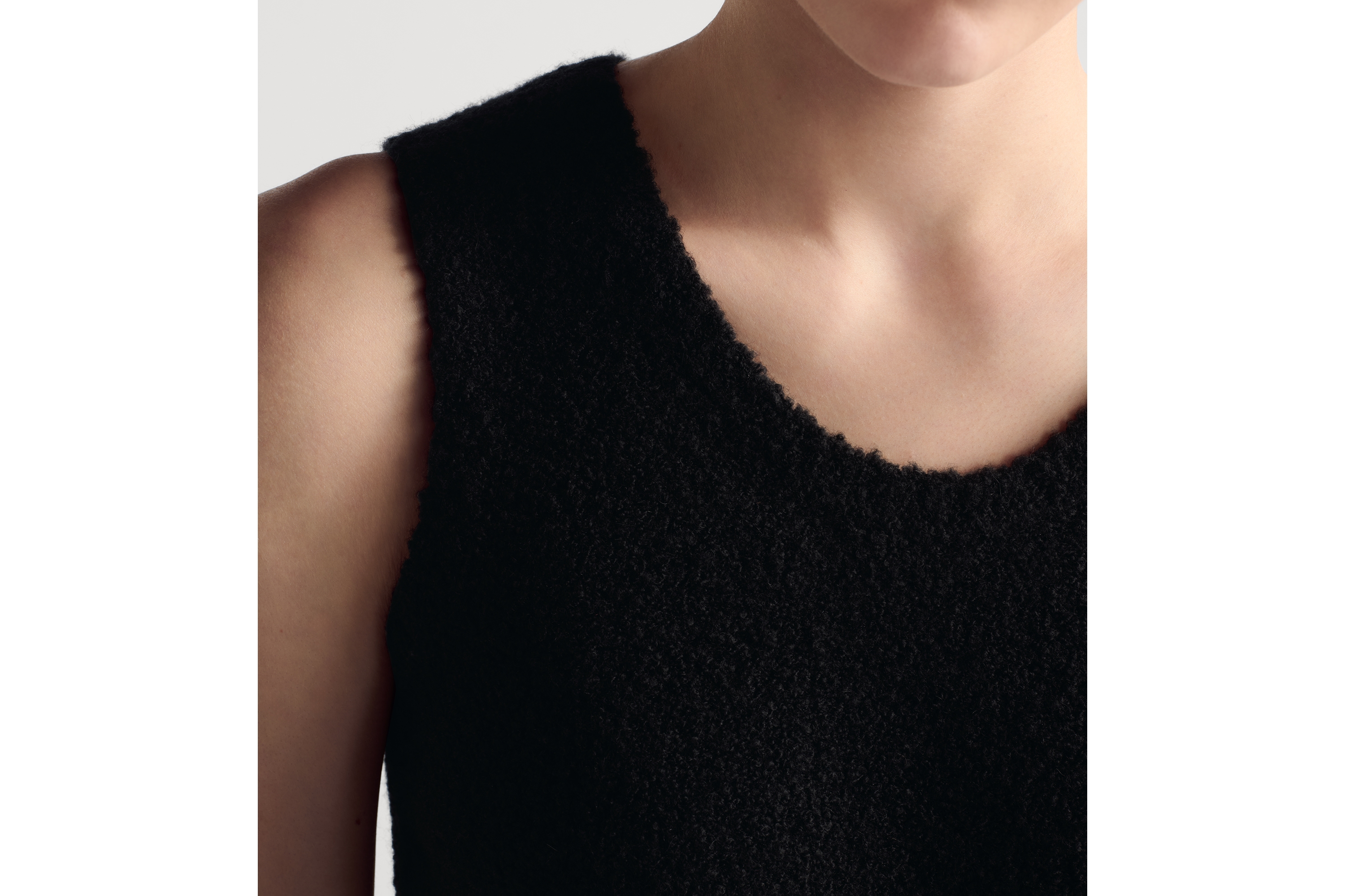 look_image_alt_prefix Conjunto de top y cárdigan Punto de mezcla de lana y cachemira en negro E12