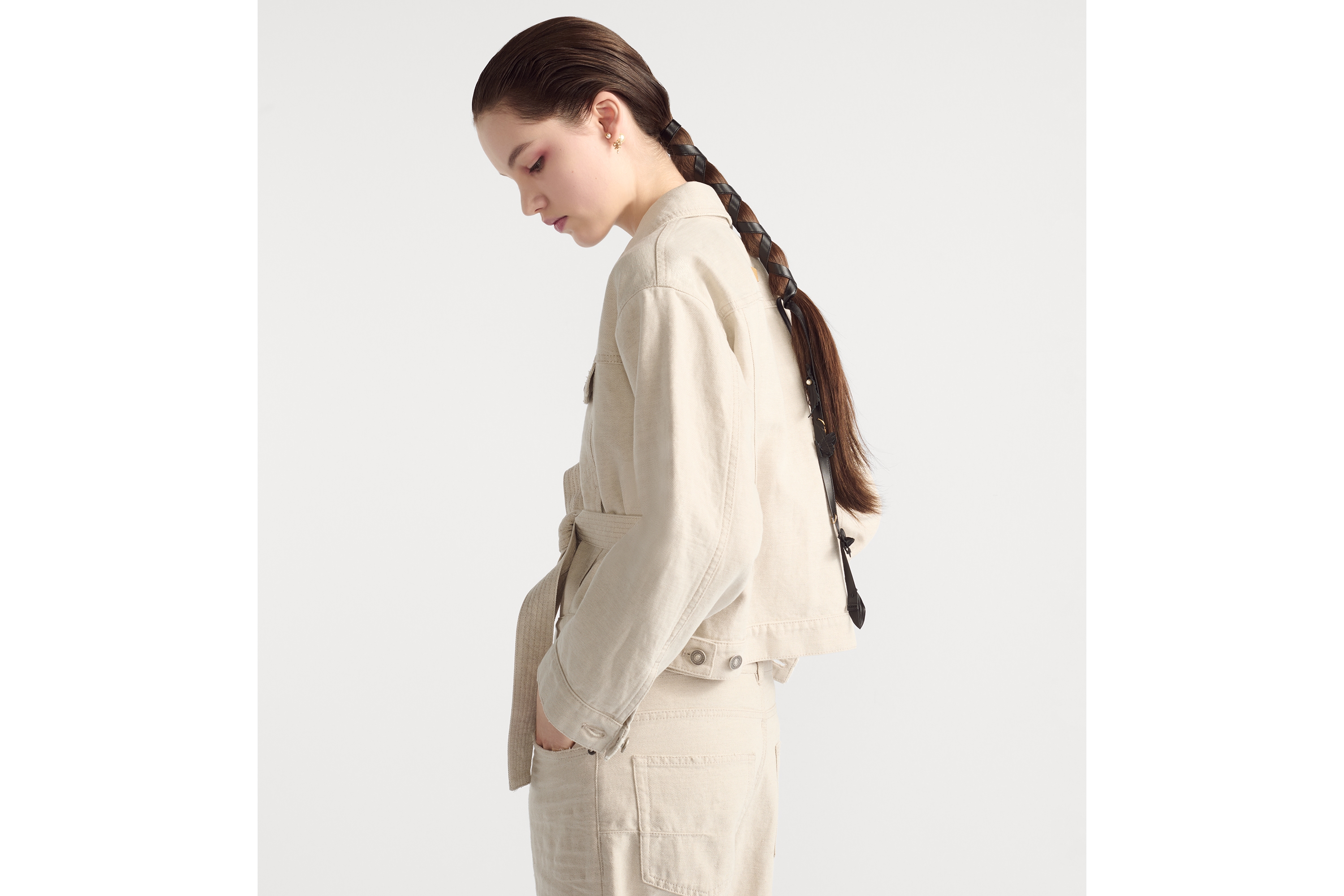 Kort jasje met riem Ecru denim van katoen en linnen E05