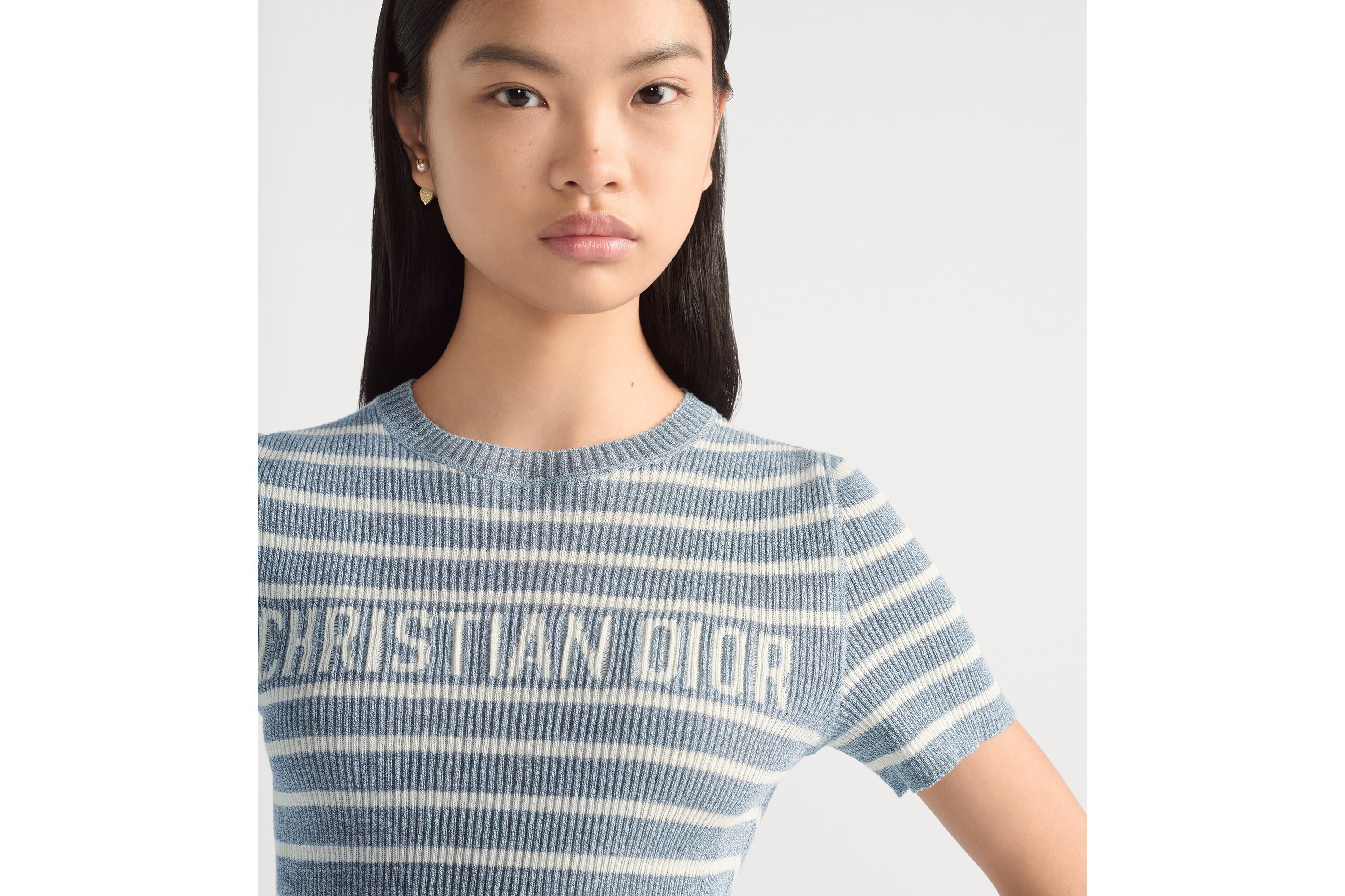 Look Dioriviera Cropped Short-Sleeved Sweater Denim Blue and White D-Stripes Linen and Silk Stretch Knit E04