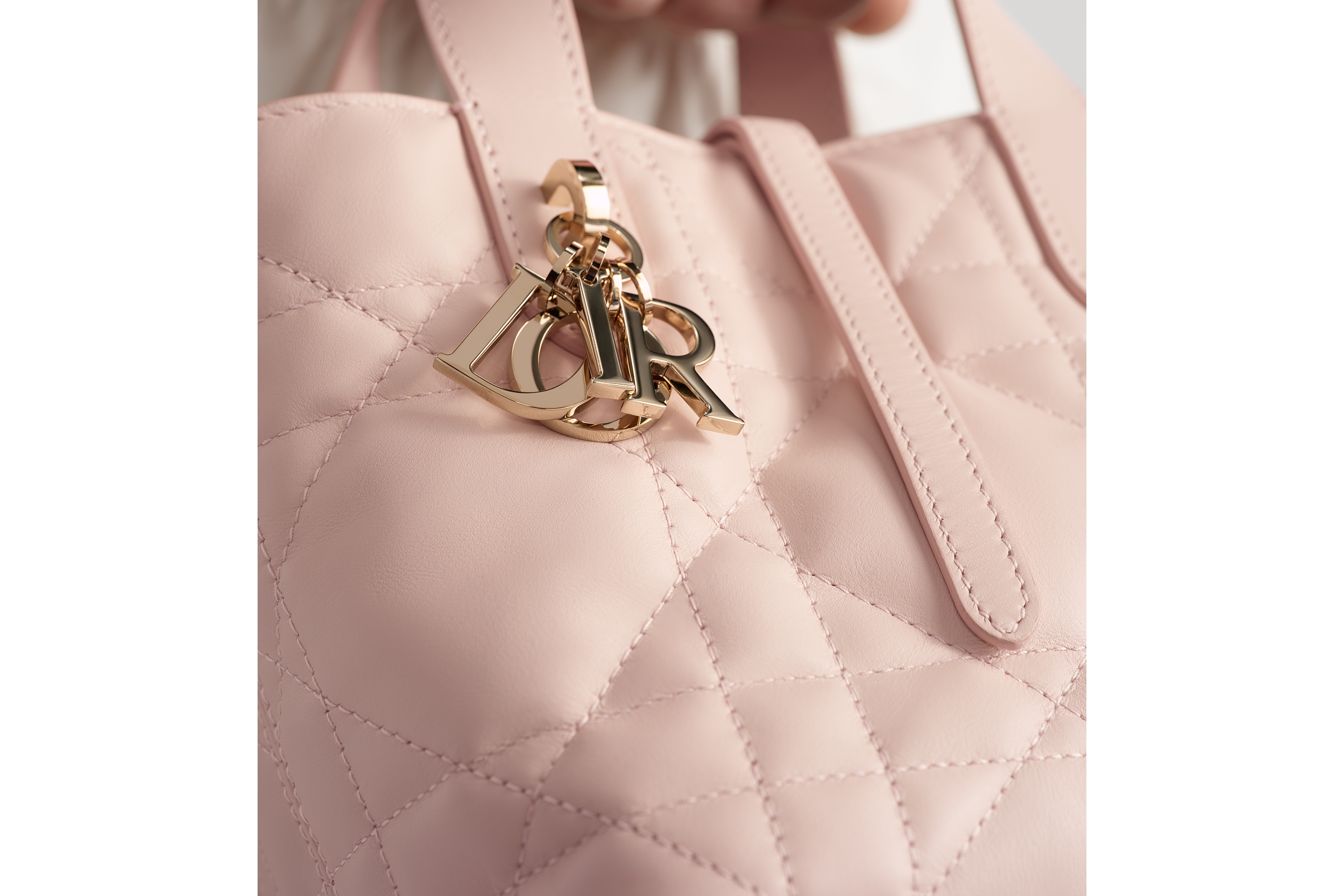 Look Dior Toujours Vertical Nano Tote Bag Powder Pink Macrocannage Calfskin E17