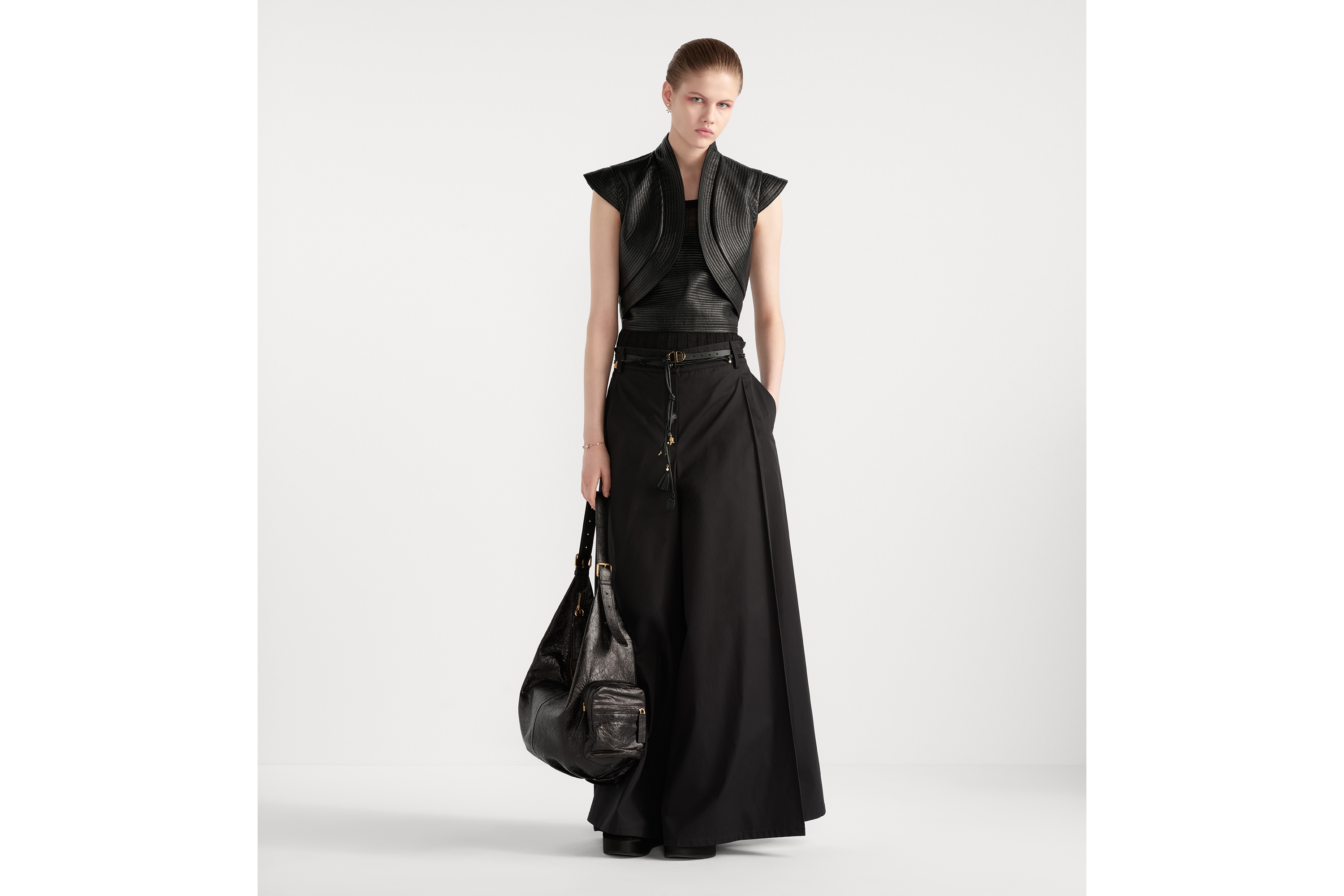 Look Sac Grand Tour Multipocket Large Cuir de veau craquelé noir E01