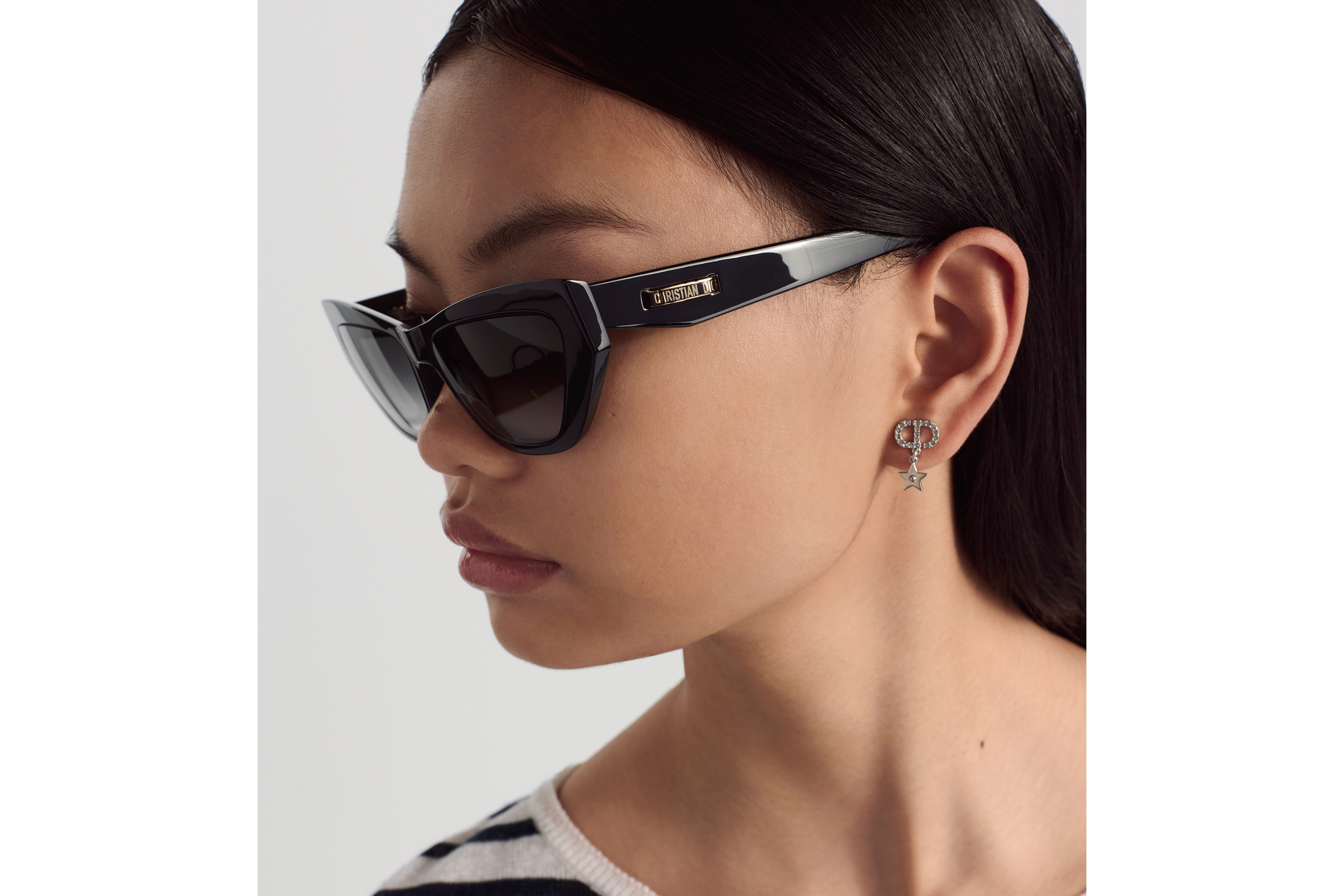 小物 DIOR butterfly frame sunglasses CDior B6F Black Butterfly Sunglasses | DIOR