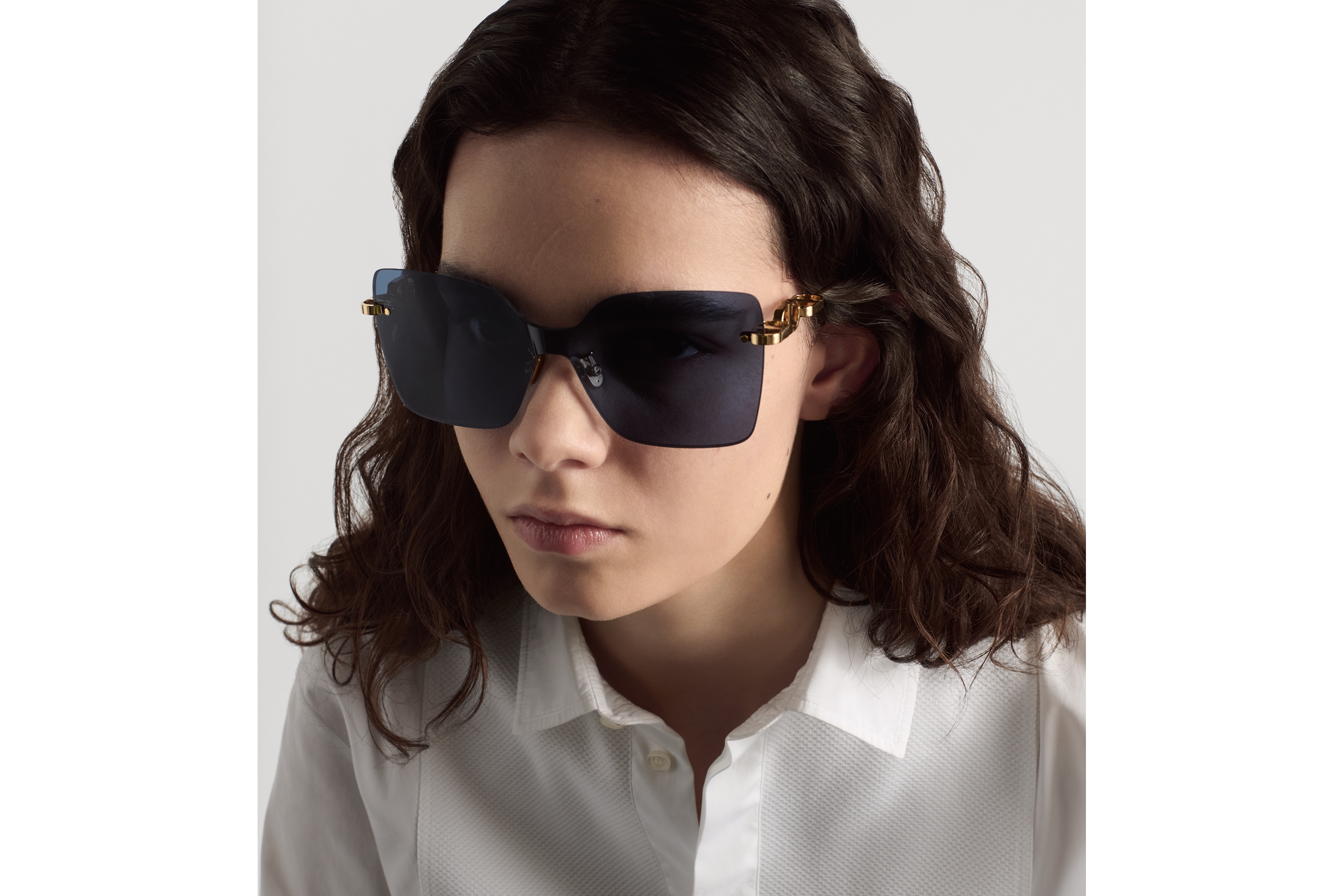 CD Chain M1U Lunettes de soleil carrées bleues E07