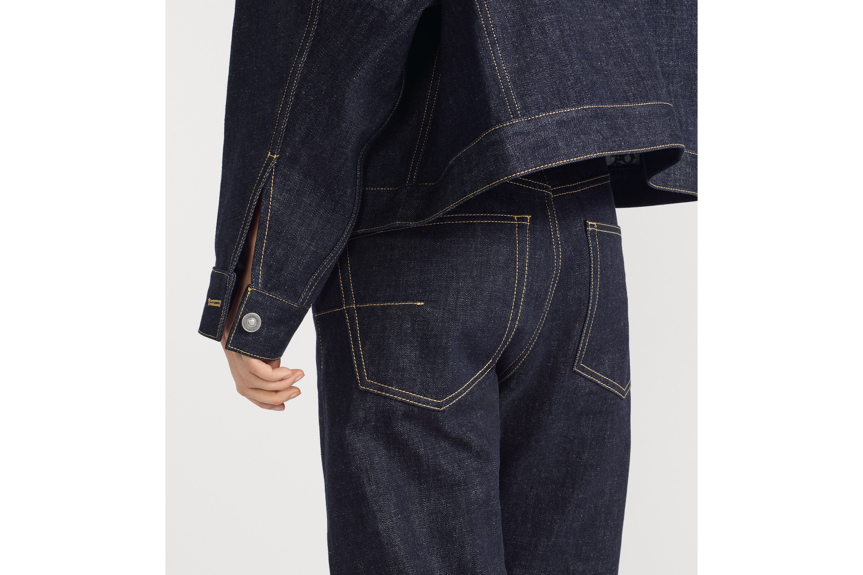 look_image_alt_prefix 보이프렌드 진 블루 코튼 데님 & 내부 Dior Oblique E10