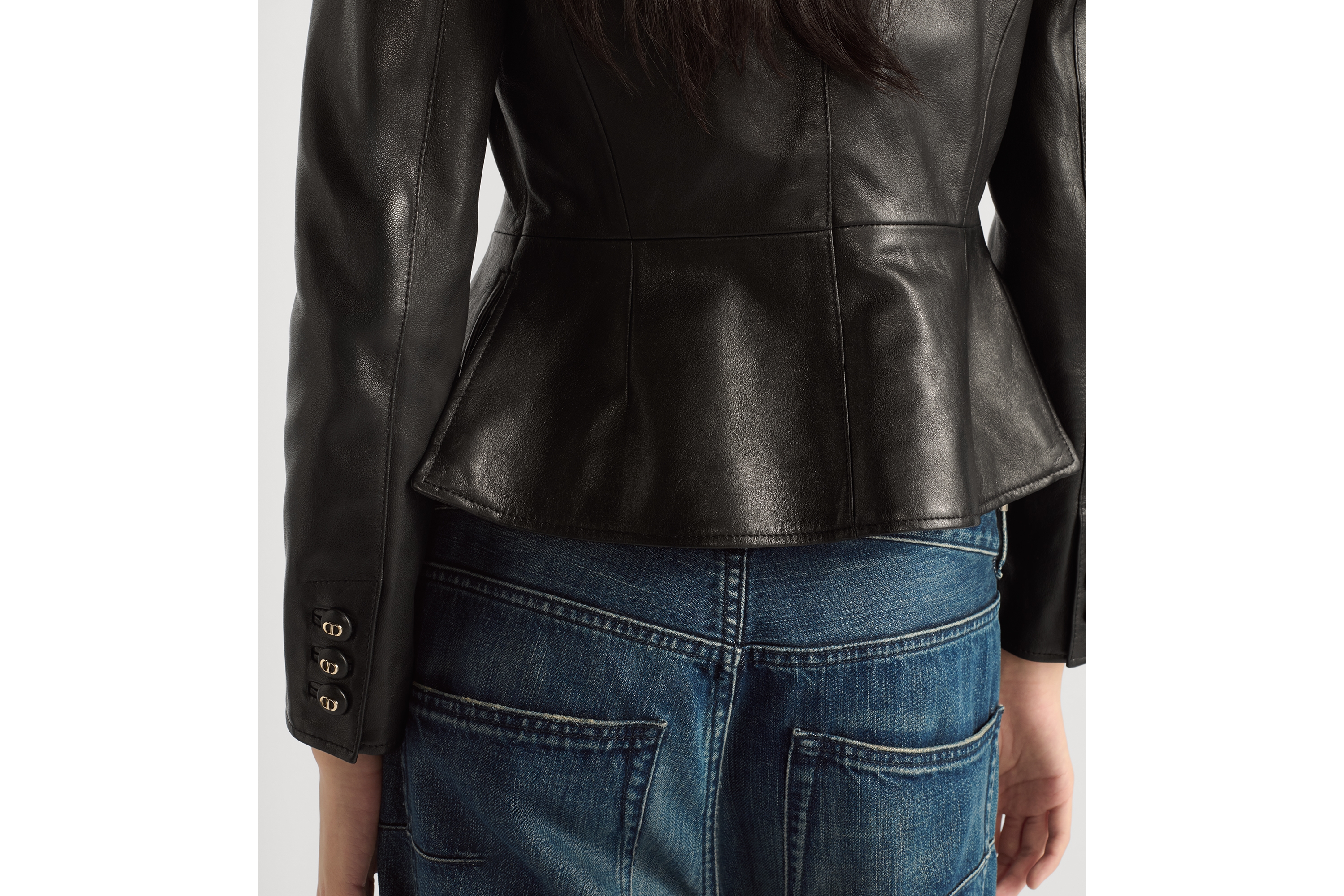 look_image_alt_prefix 修身外套 黑色光滑羊皮 E13