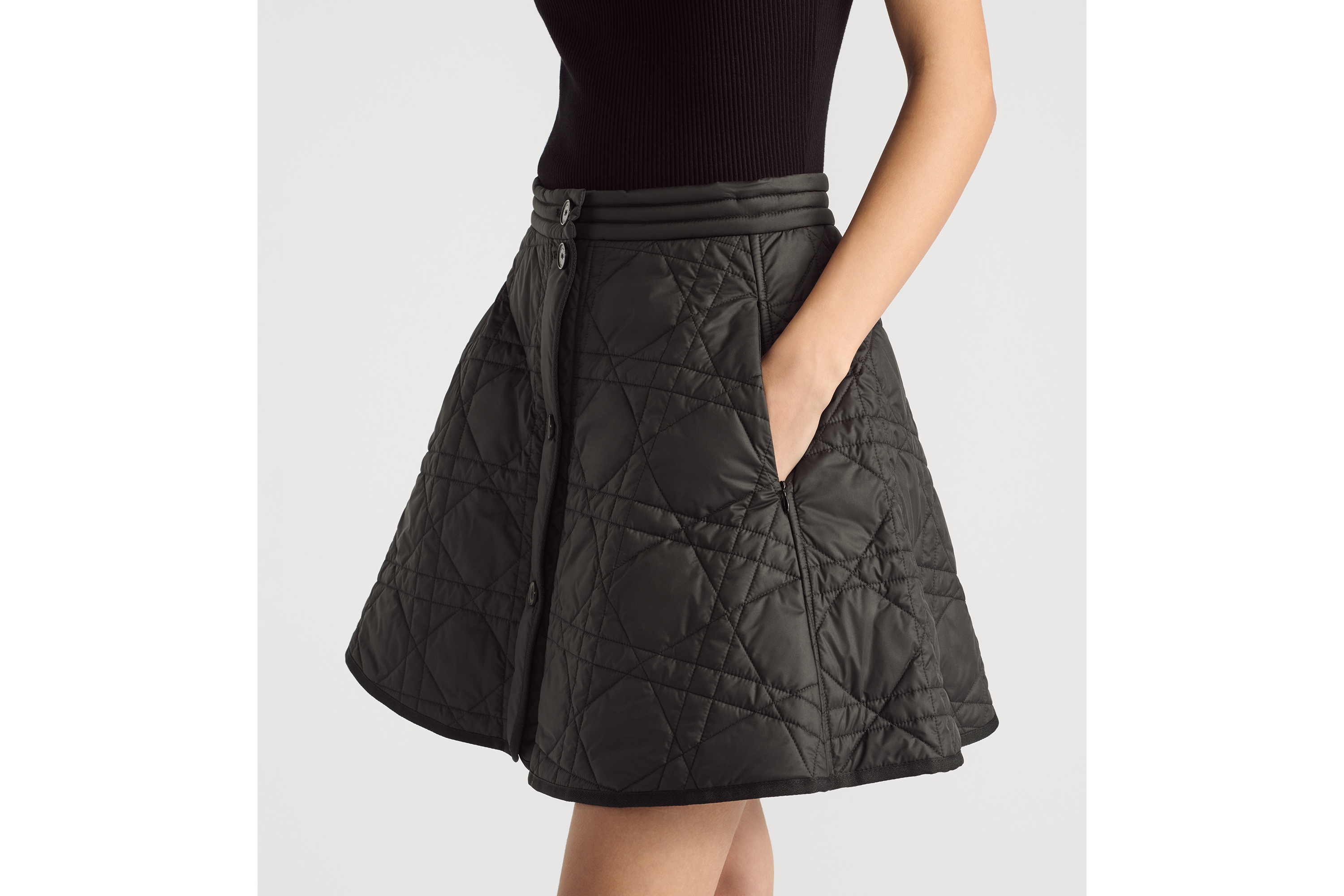 Look Macrocannage Miniskirt Black Quilted Technical Taffeta E10