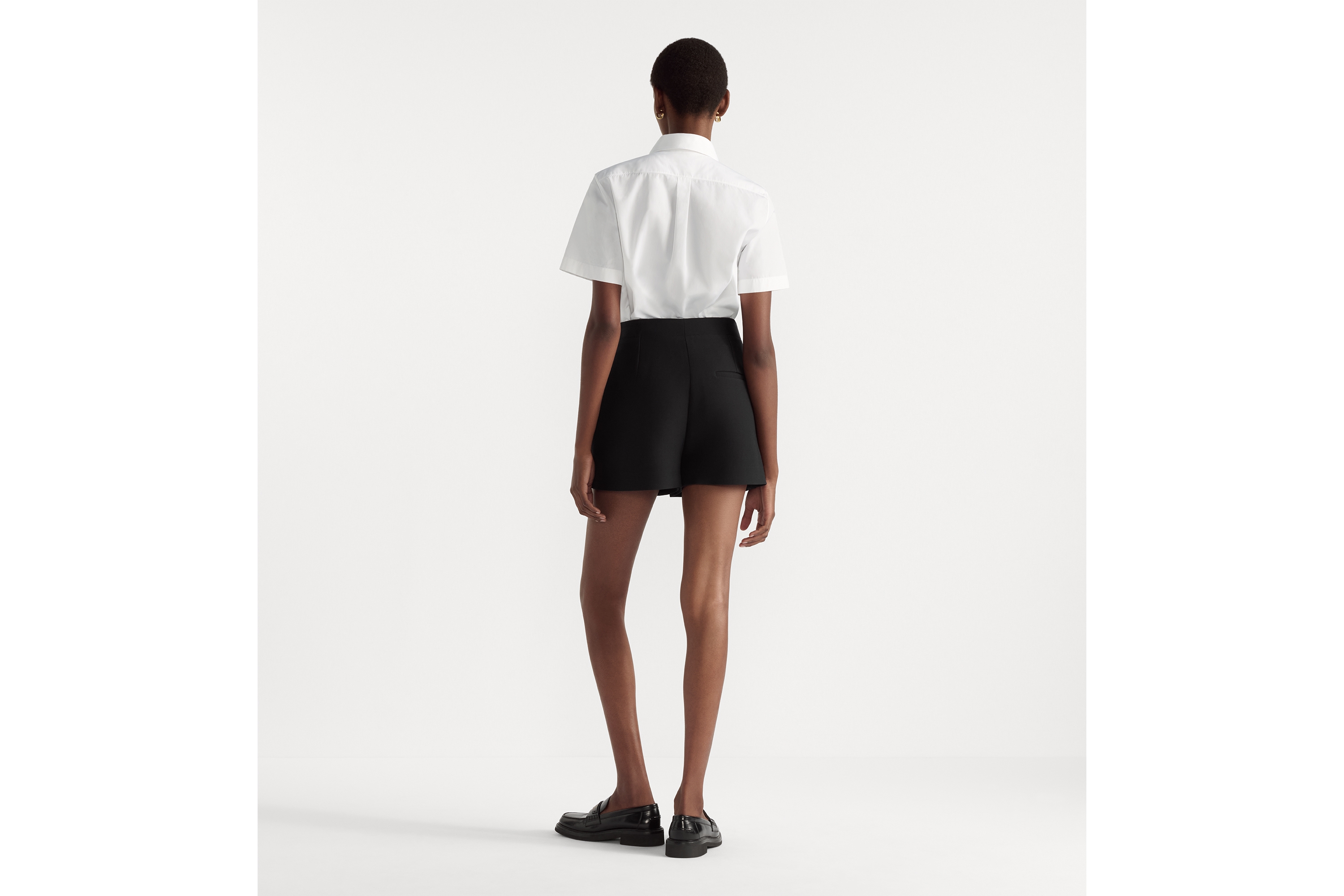 Look Skort with CD Button Black Wool and Silk E03