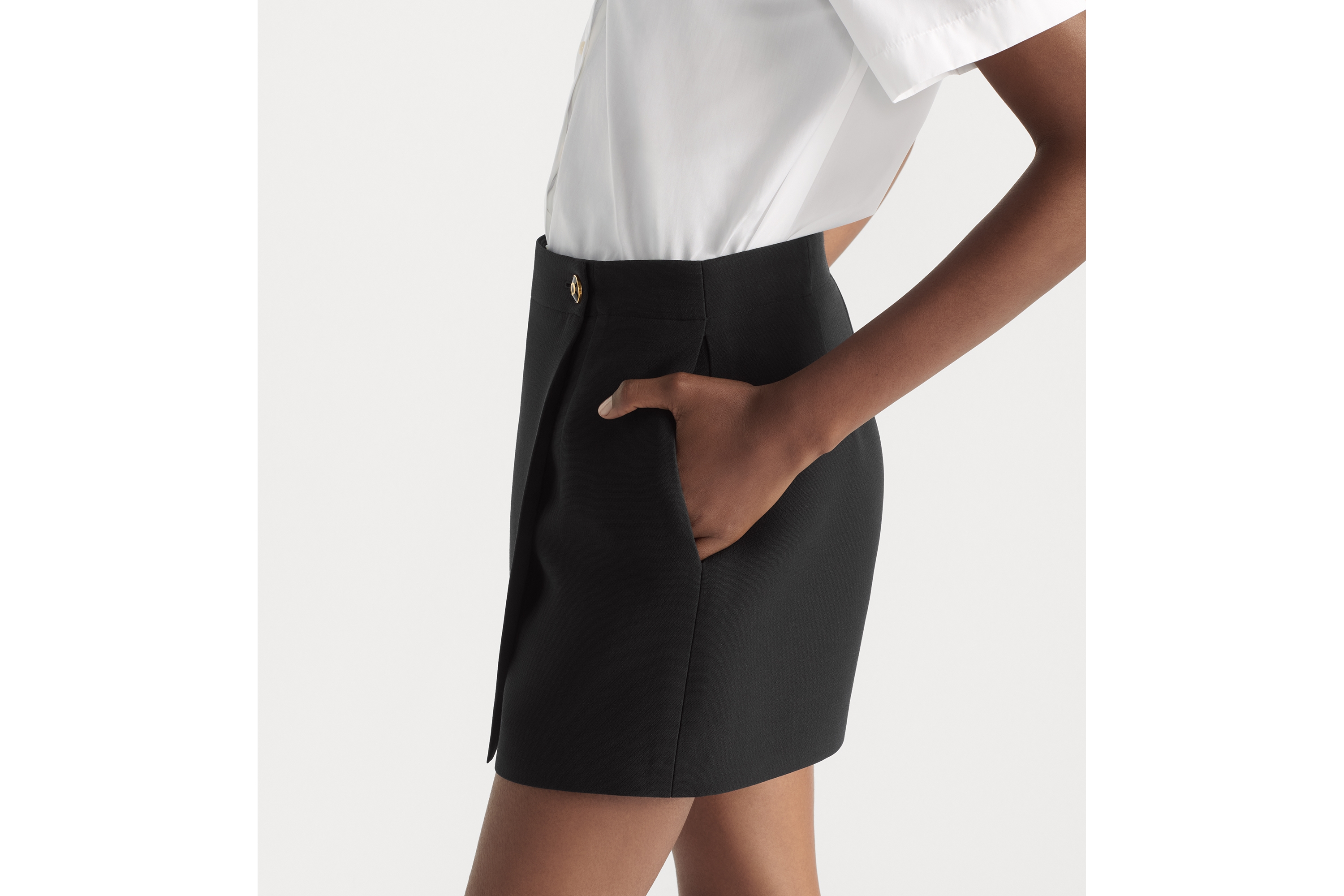 Look Skort with CD Button Black Wool and Silk E10