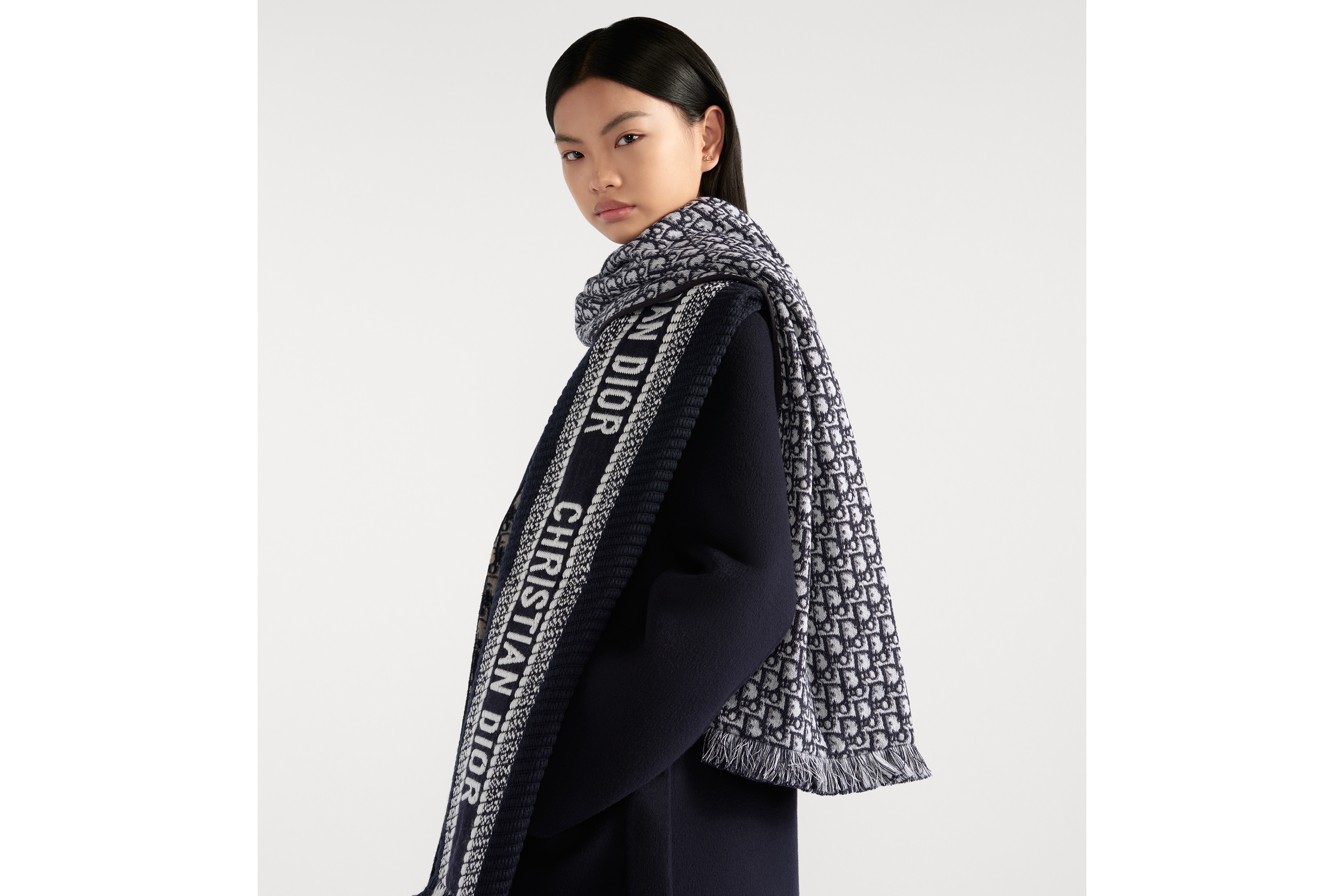 look_image_alt_prefix Bufanda reversible Dior Oblique University Lana y seda azul marino E05