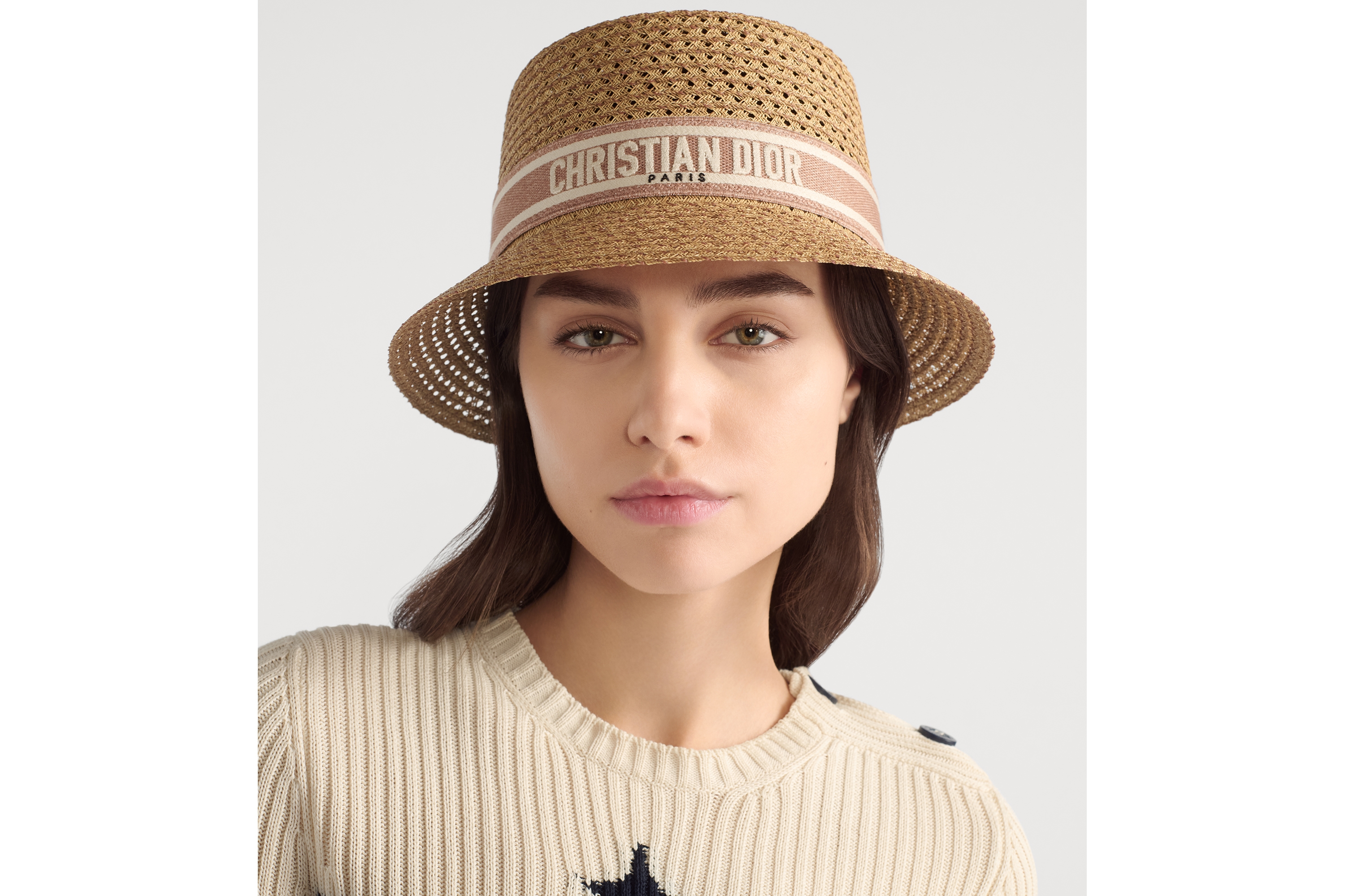 Look Chapeau D-Bobby à petit bord Paille et bande brodée couleur rose des vents et blanche E07