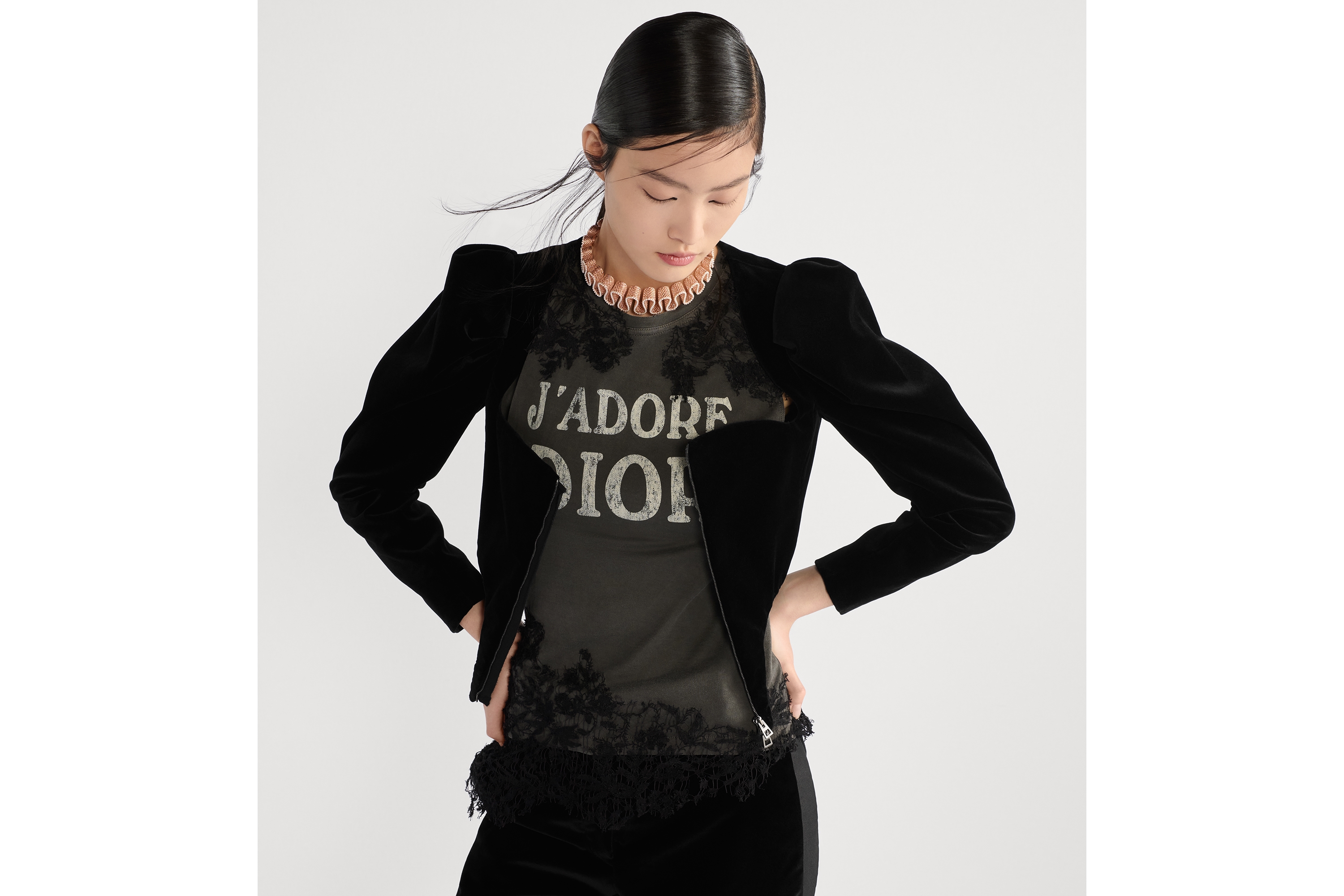 Look J'Adore Dior Tank Top Gray Cotton Jersey and Black Lace E04