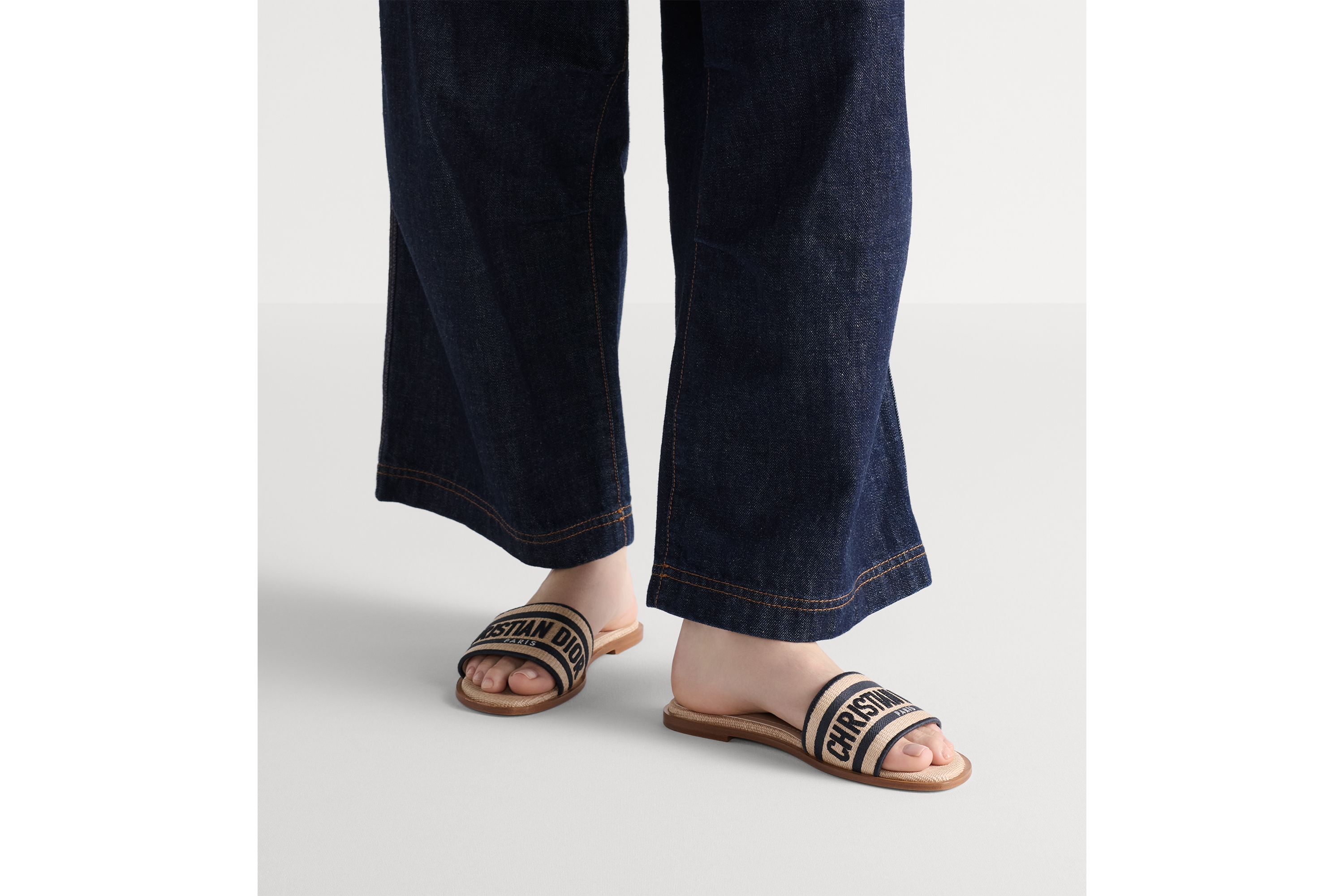 Dway スライド ラフィア & エンブロイダリー コットン E14