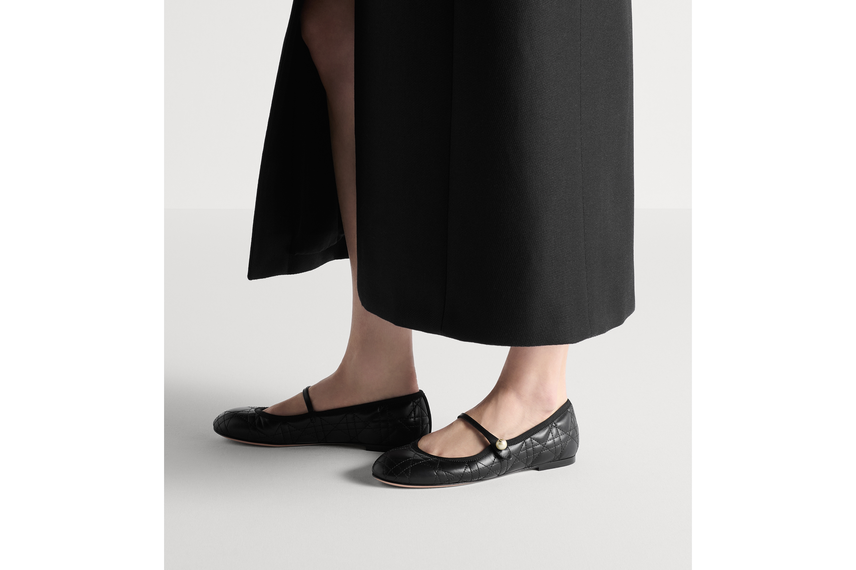 DIOR バレリーナ カナージュ キルティング フラットパンプス 38 DIOR バレリーナ カナージュ キルティング フラットパンプス 38