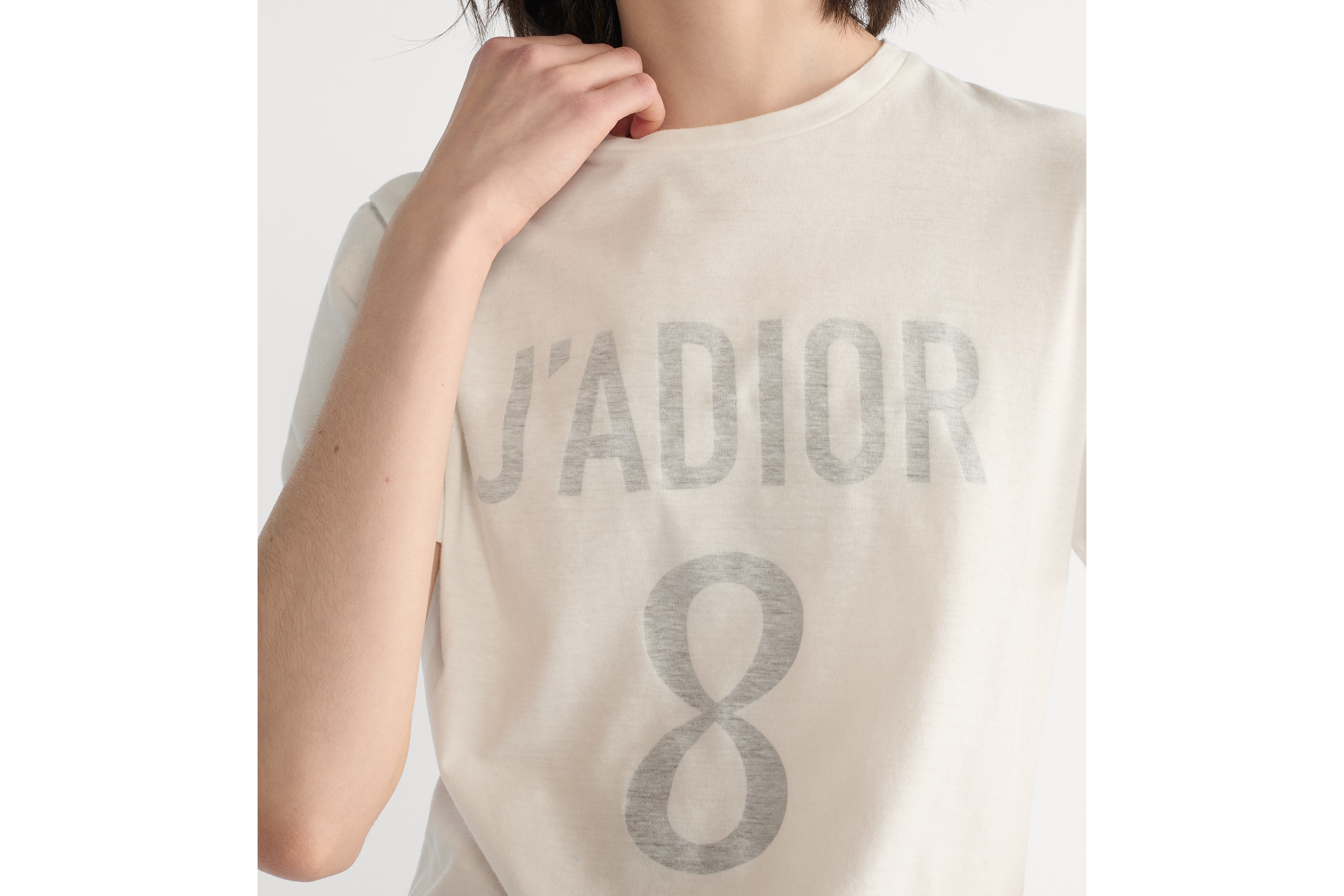 J'Adior 8 T-Shirt
