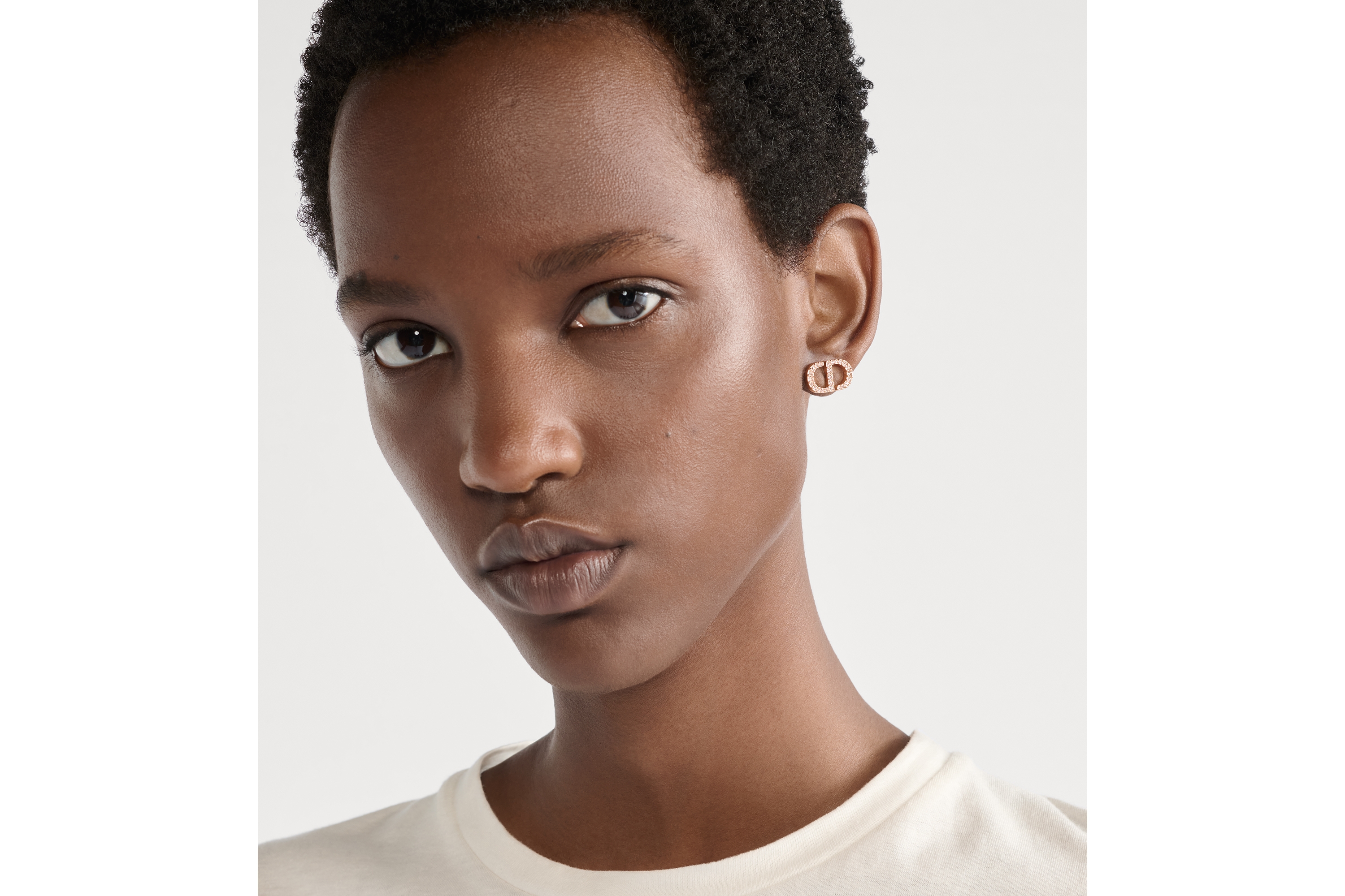 look_image_alt_prefix Petit CD Ohrstecker Metall mit Roségold-Finish und Kristalle in Rosa E07