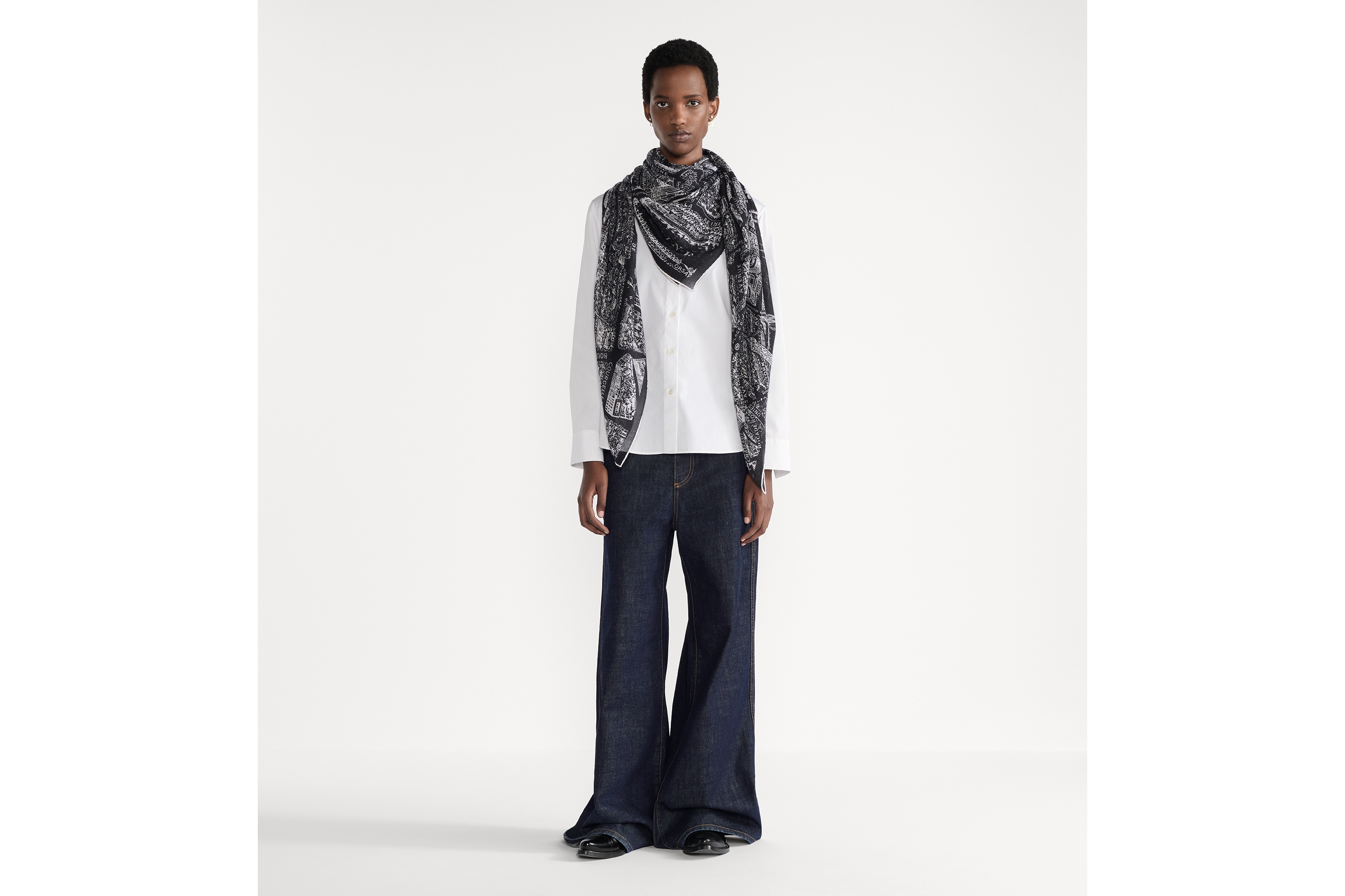 Look Plan de Paris Shawl Black and White Cashmere E01