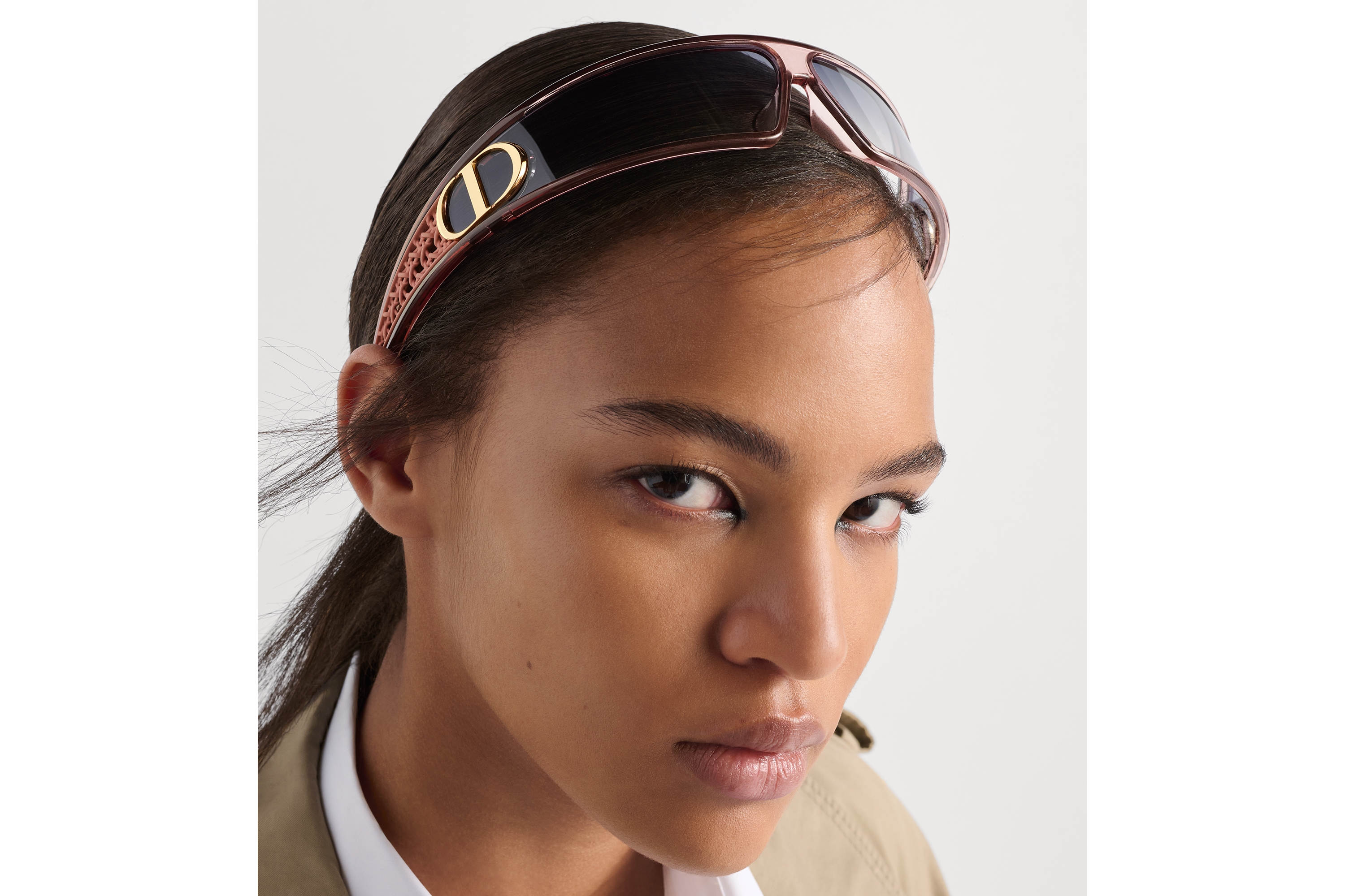 VeryDior M1U Shield-Sonnenbrille in transparentem Rosa E18