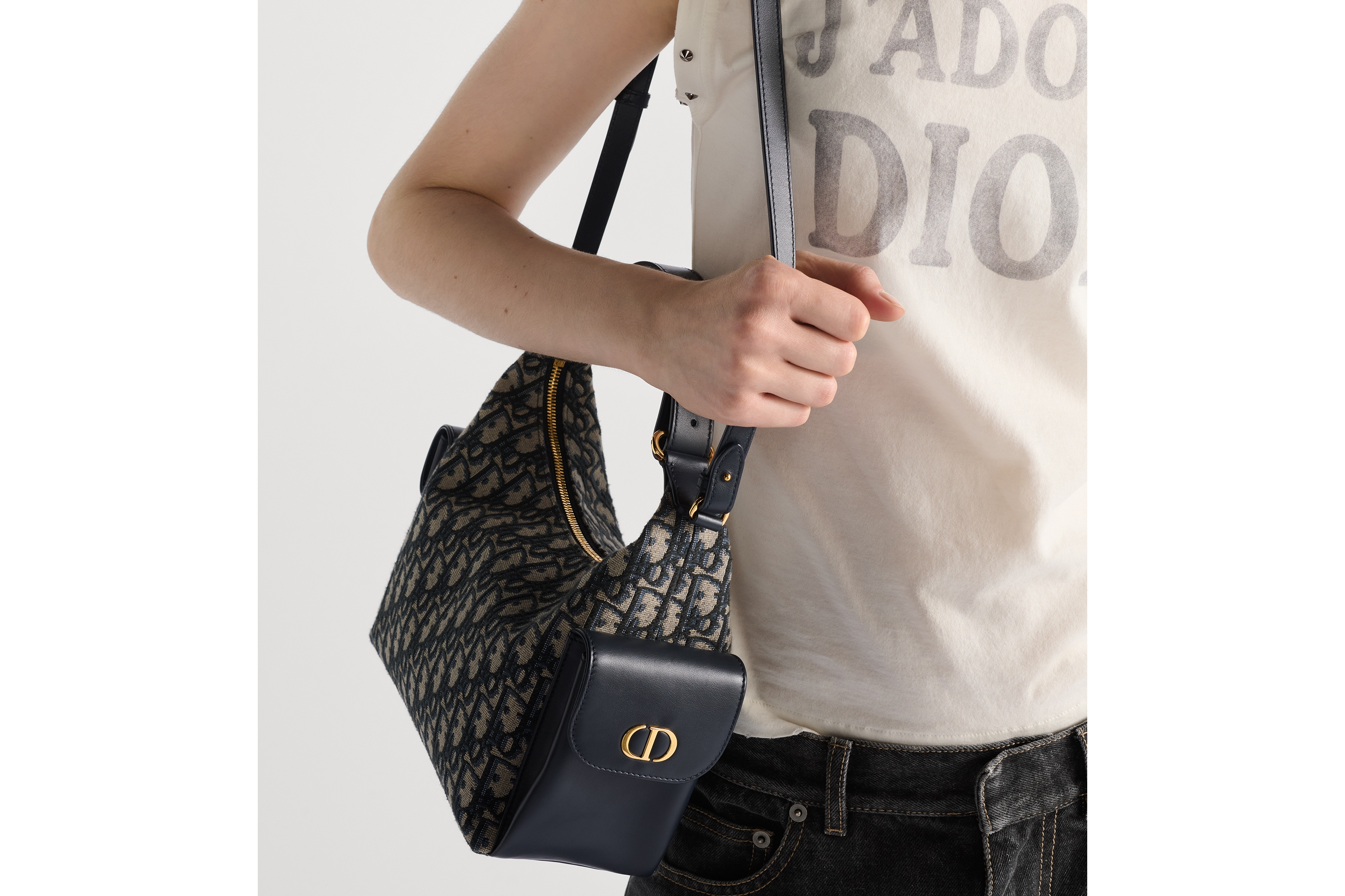 Look Medium D-Dream Bag Blue Dior Oblique Jacquard and Smooth Calfskin E11