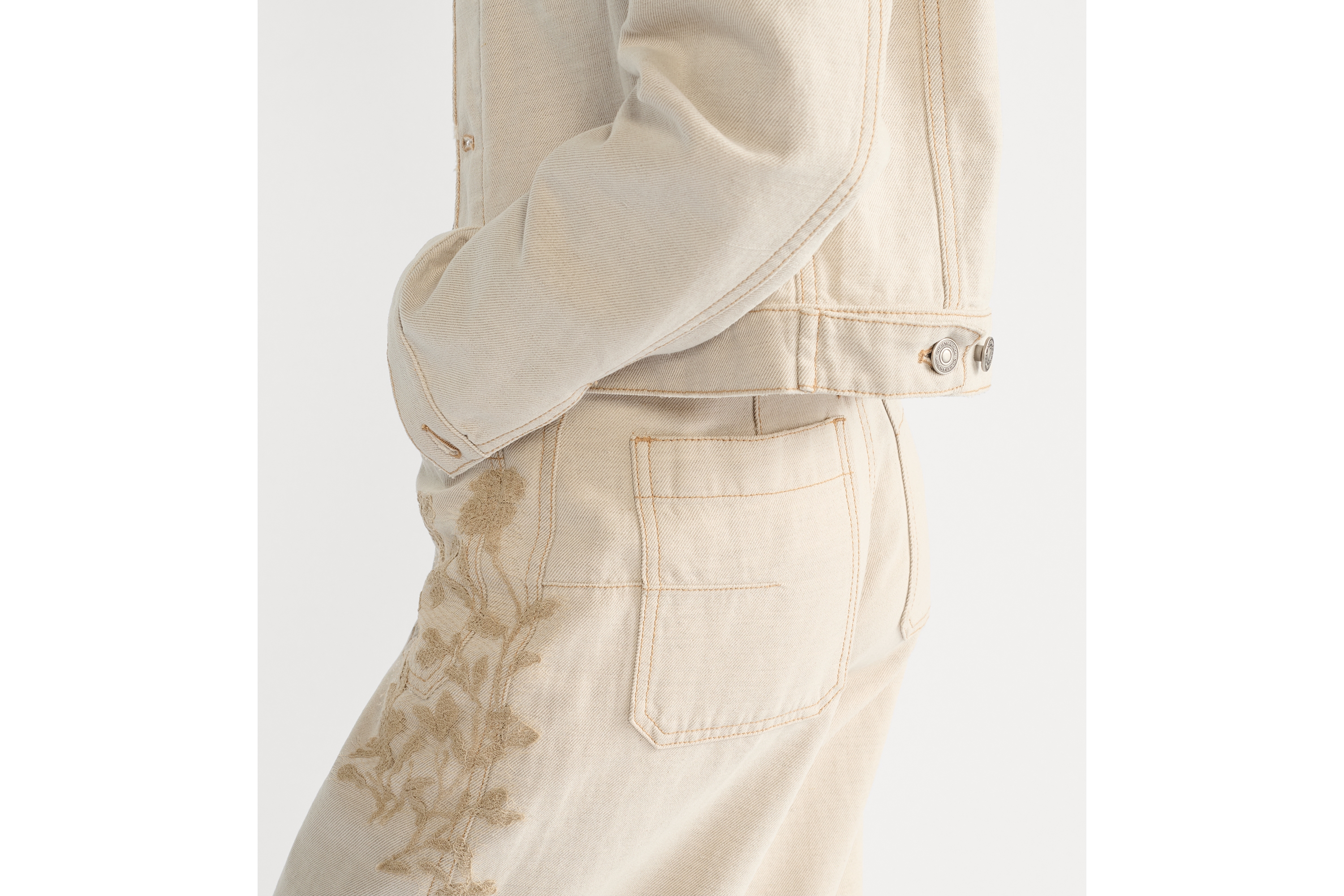 喇叭牛仔褲 米色棉質牛仔布搭配拼色 Millefiori 圖案蕾絲 E10