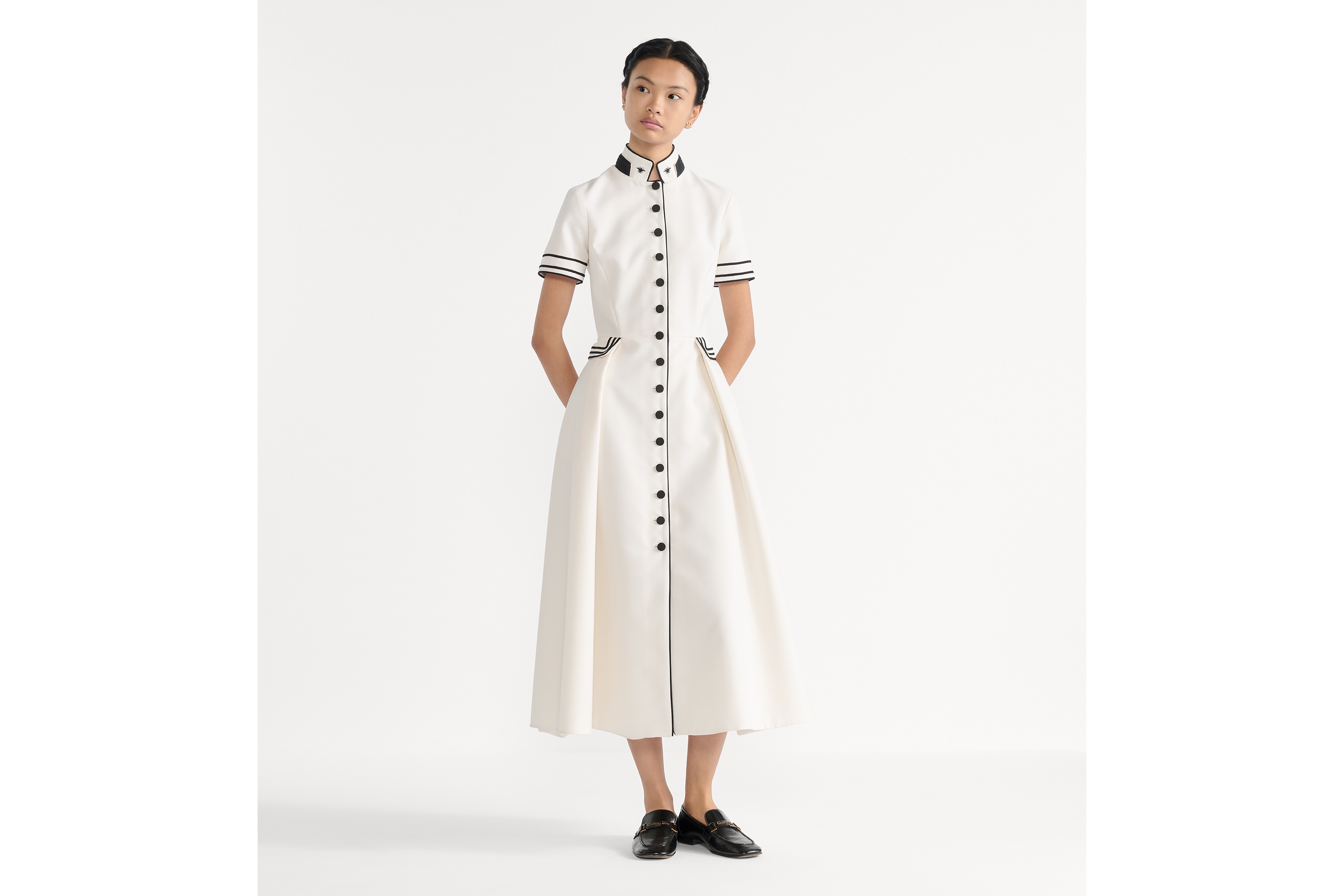 look_image_alt_prefix Midilange overhemdjurk met riem Ecru wol en mohair E01