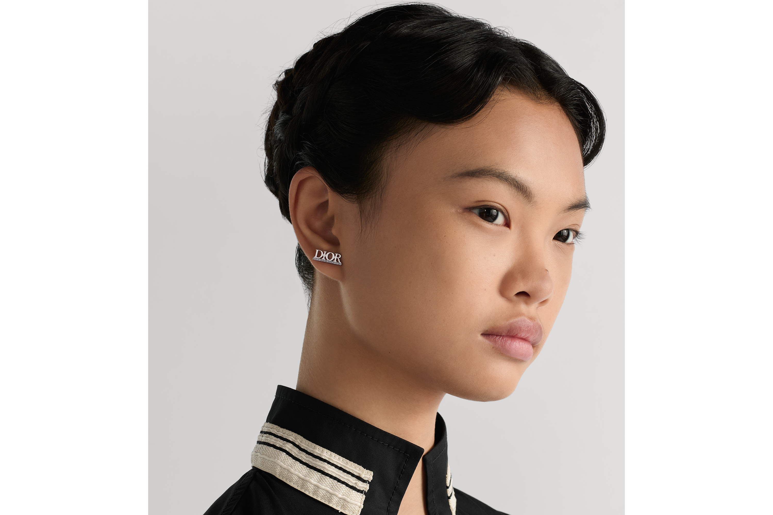 Look Dio(r)evolution Stud Earrings Silver-Finish Metal and White Crystals E08