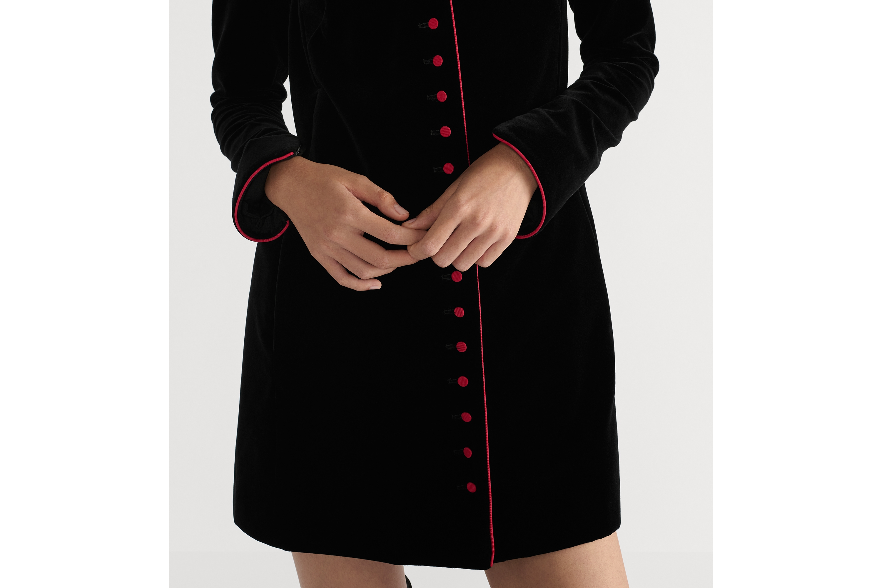 Vestido curto Veludo de algodão preto E13