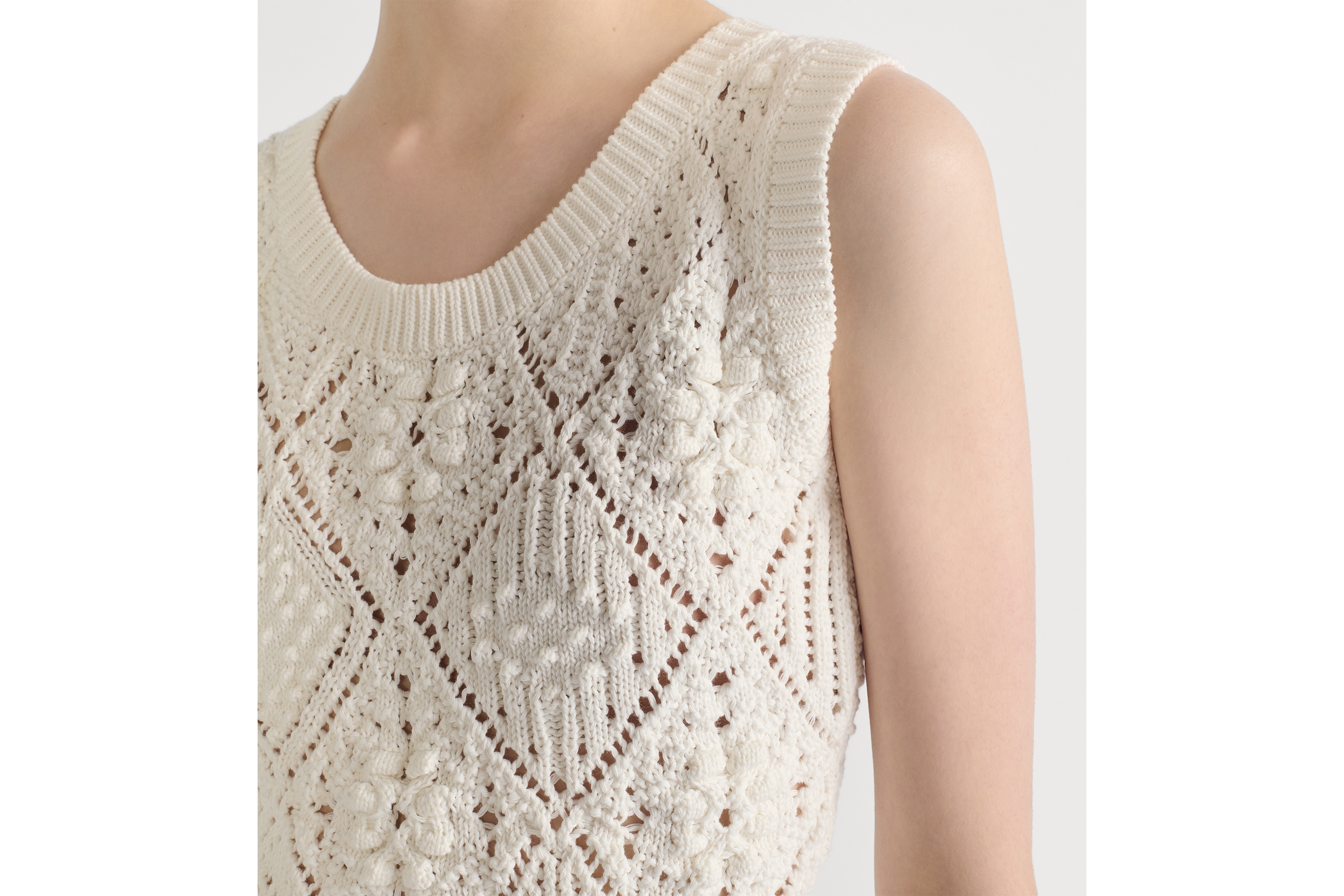 兩件式套裝 白色鏤空純棉針織布 E12