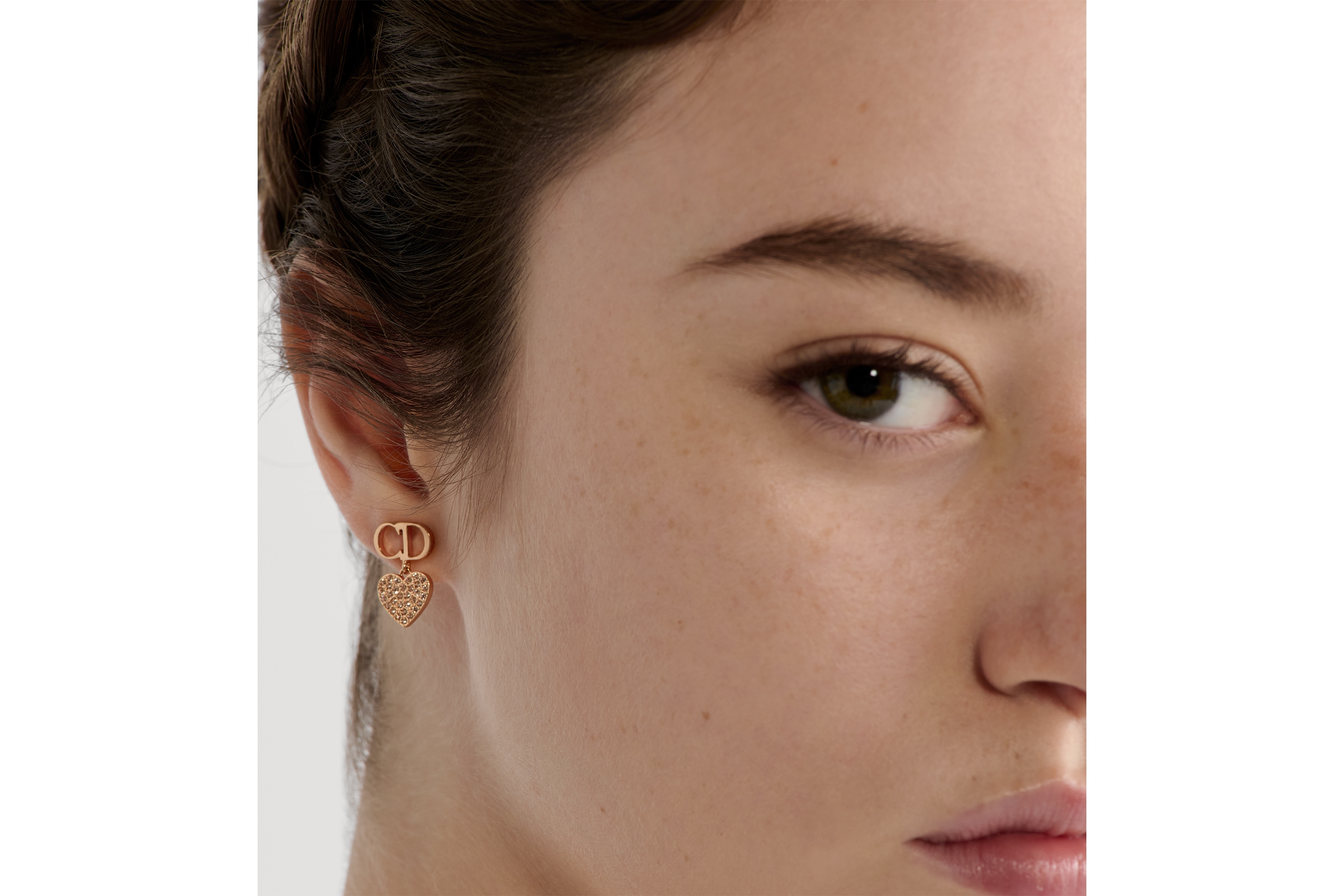 look_image_alt_prefix Clair D Lune 귀걸이 핑크 피니시 메탈 & 실버 톤 크리스탈 E08