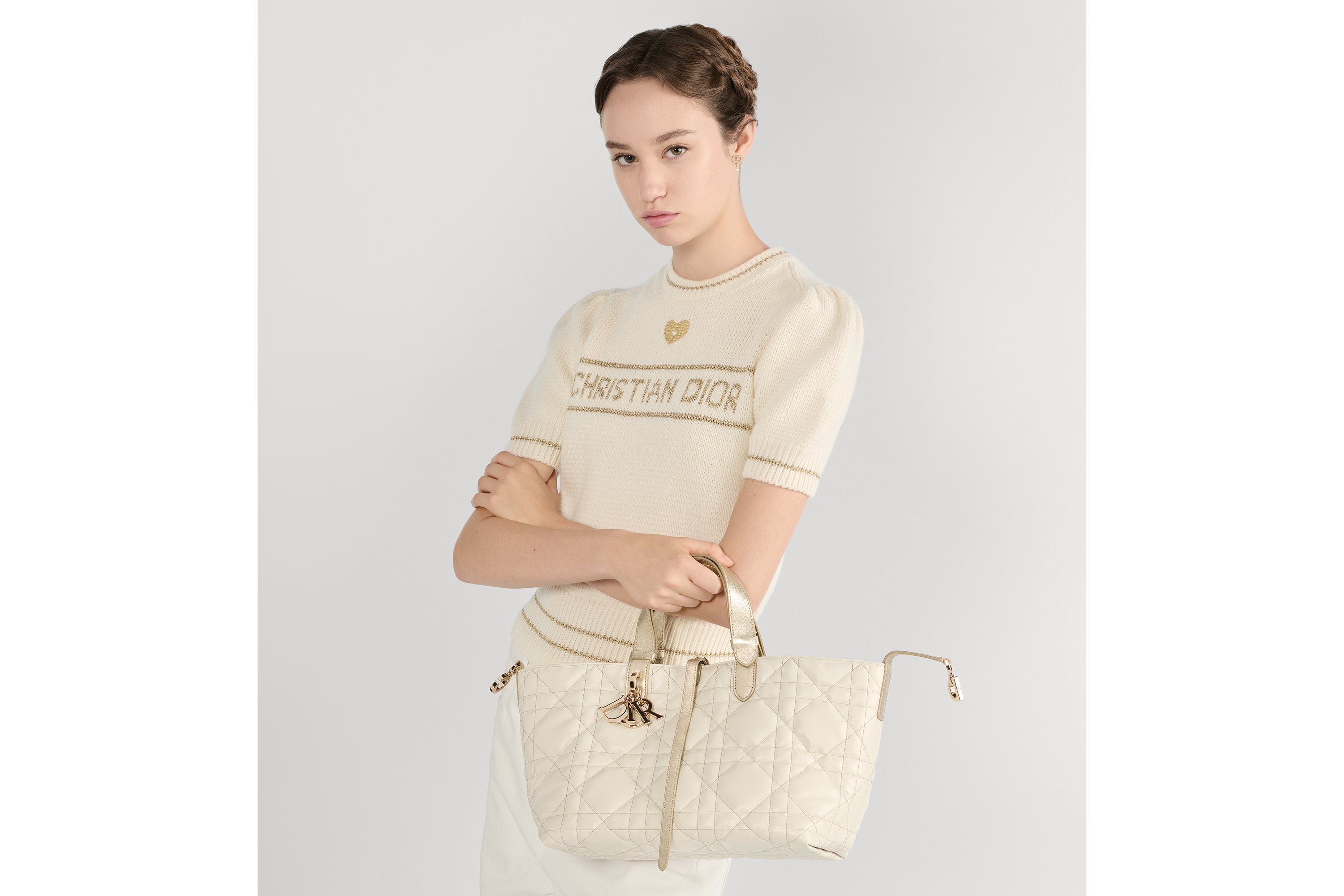 Bolsa Dior Toujours média Couro de vitelo Macrocannage dourado e branco com fio metálico E05