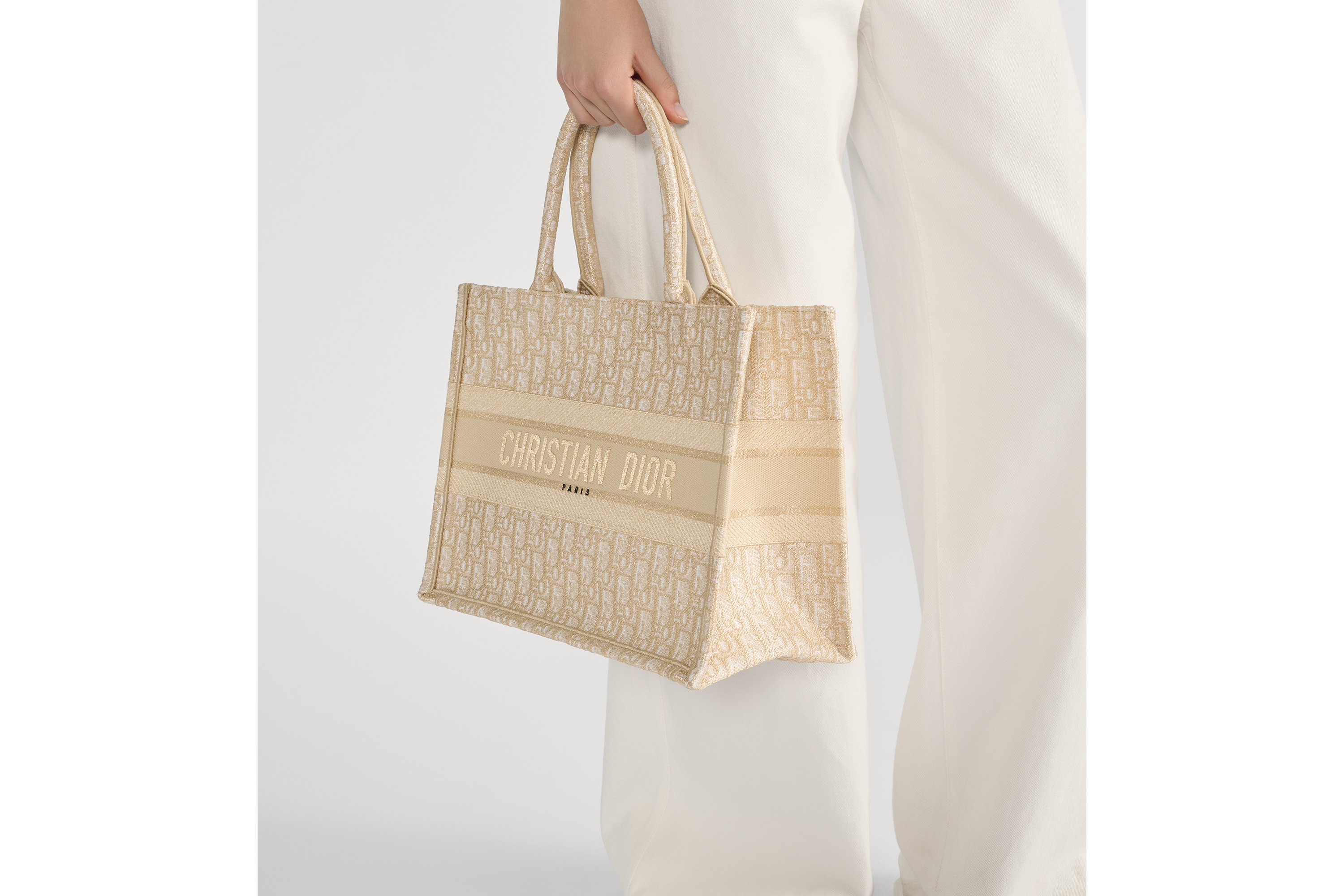 Bolsa Dior Book Tote média Bordado Dior Oblique dourado (36 x 27,5 x 16,5 cm) E11