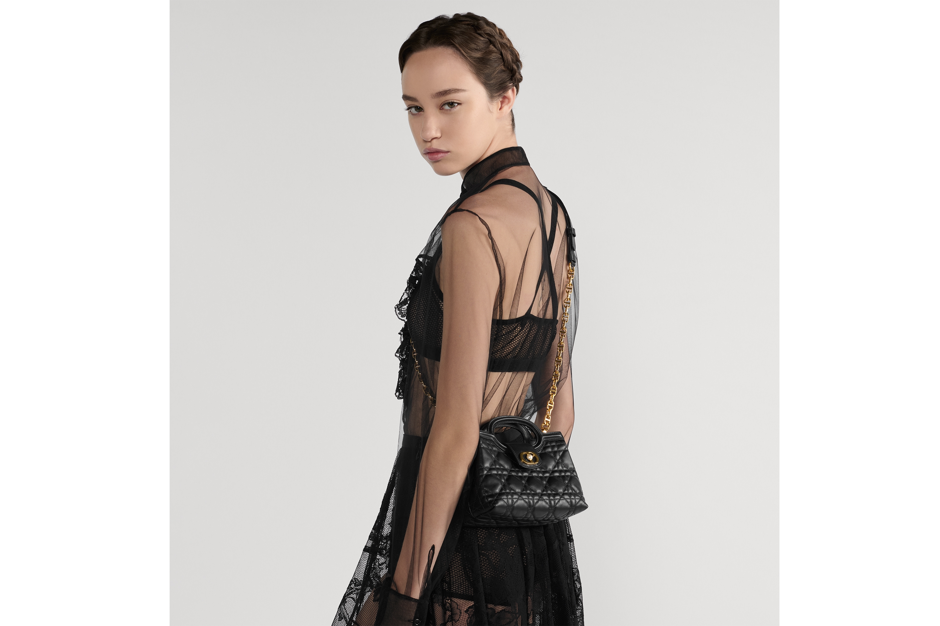 Look Dior Jolie Top Handle Mini Bag Black Cannage Lambskin E06