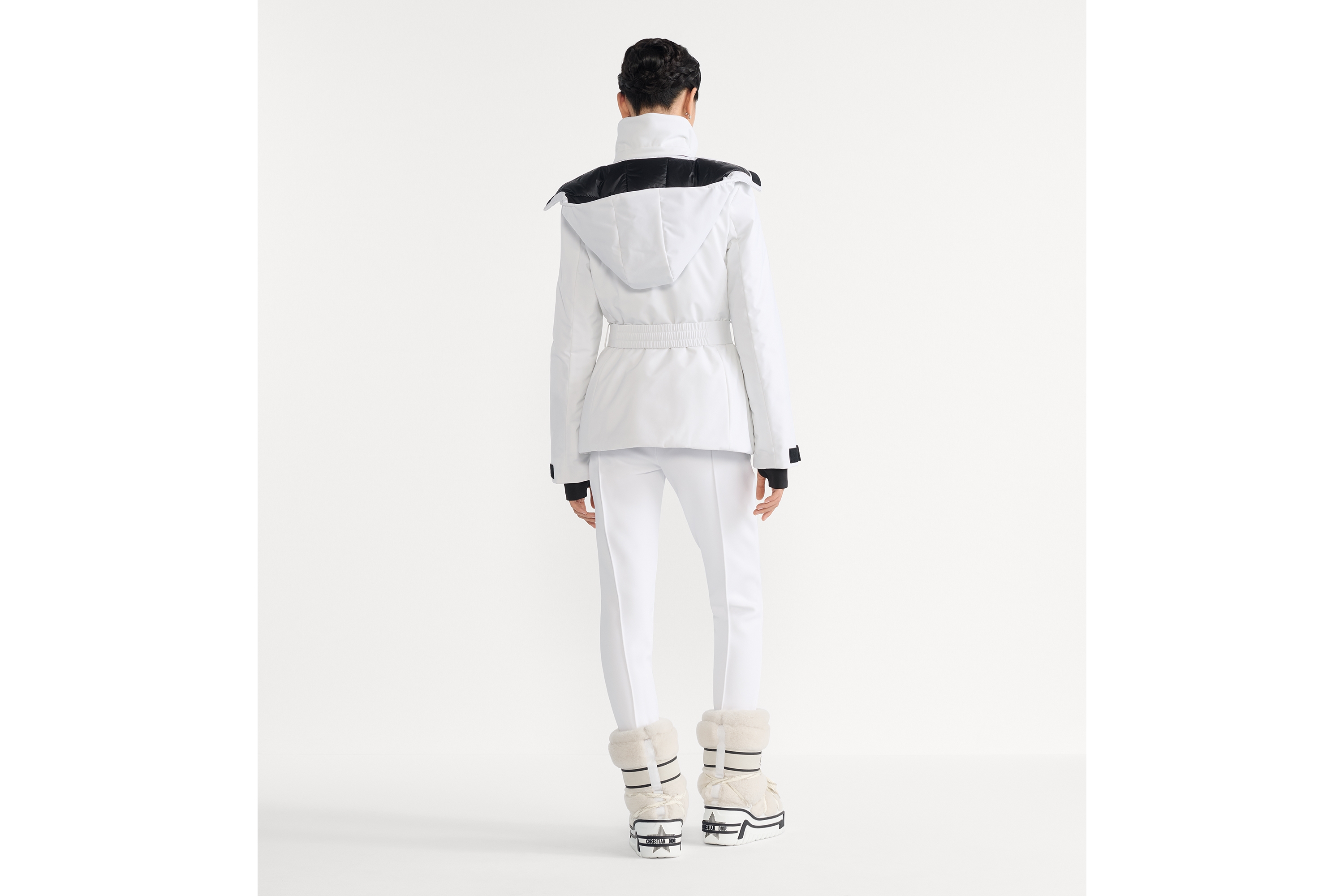 Doudoune ceinturée à capuche DiorAlps Taffetas technique matelassé blanc E03