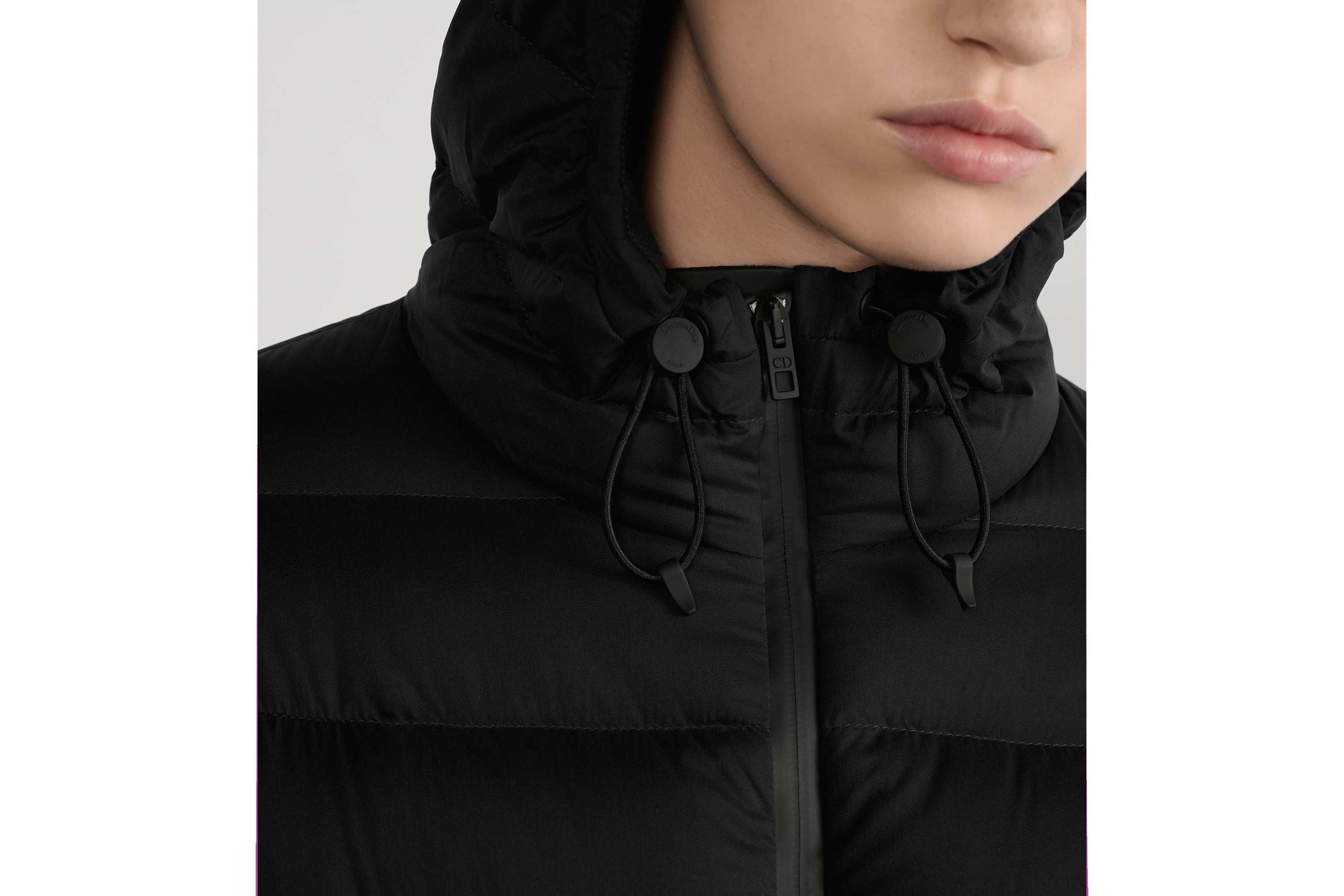 Doudoune à capuche DiorAlps Taffetas technique matelassé noir E12