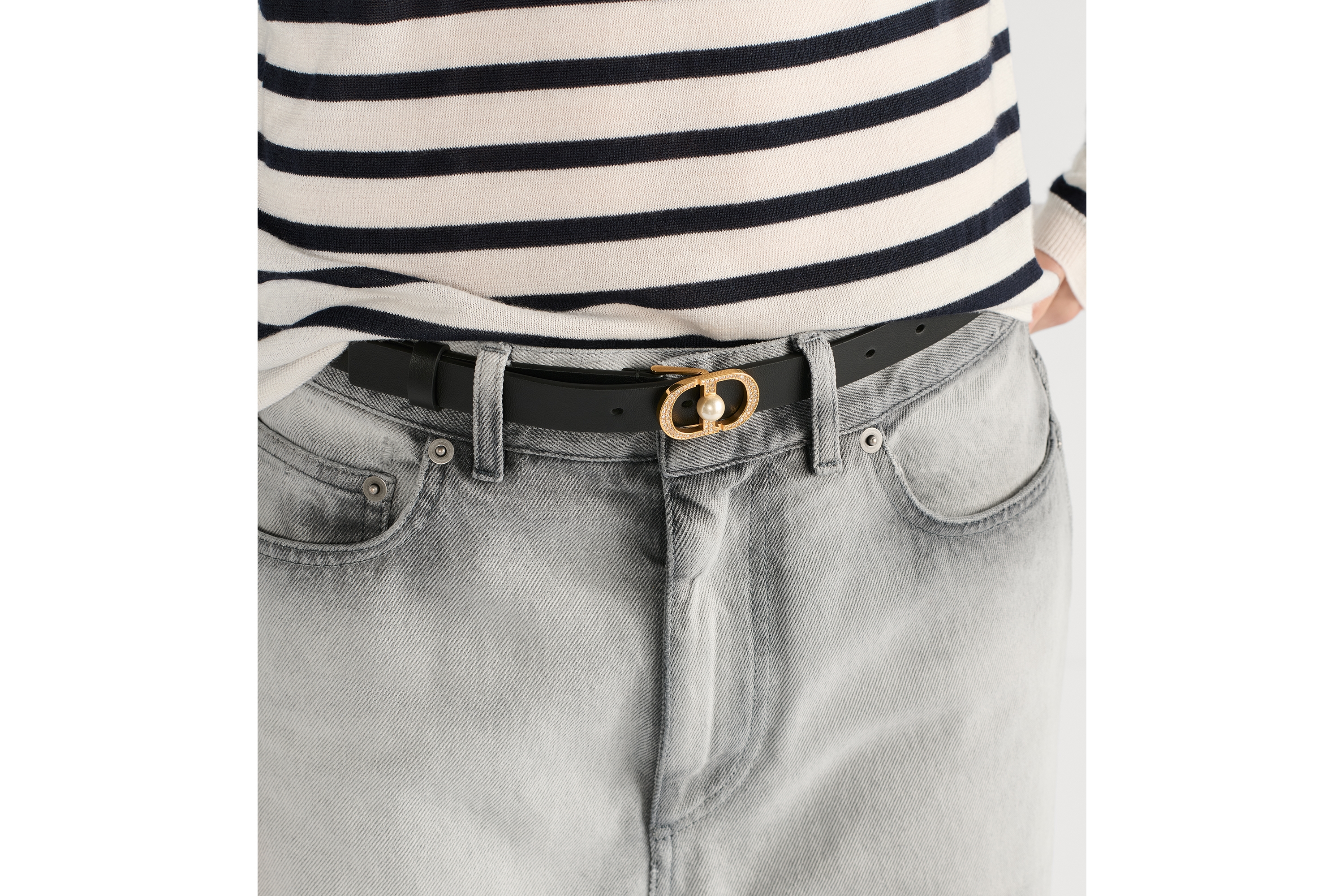 Look 30 Montaigne Jolie Belt Black Smooth Calfskin, White Resin Pearl and Silver-Tone Crystals, 20 MM E13