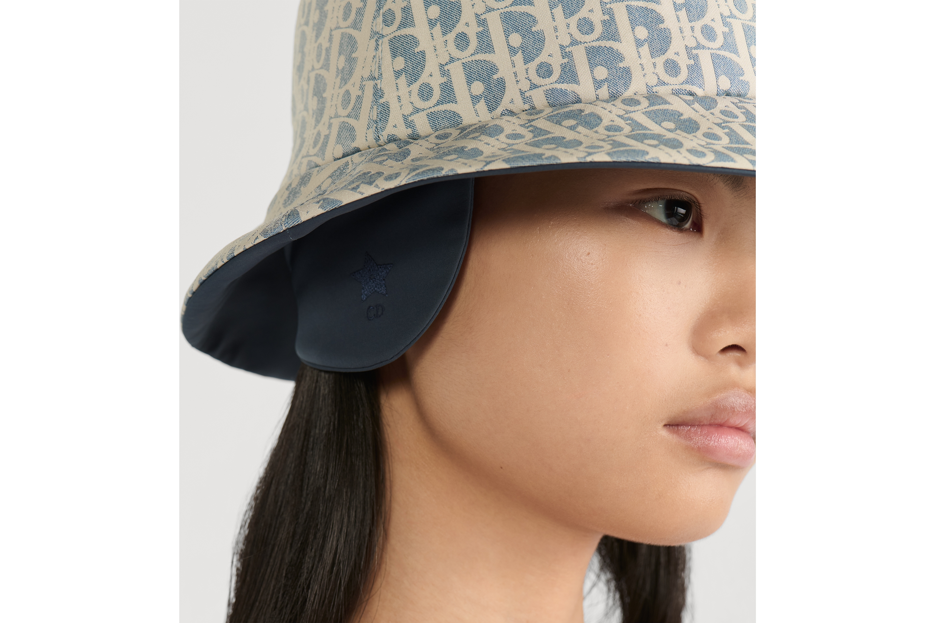 Bob Teddy-D DiorAlps avec cache-oreilles à petit bord Tissu technique bleu chambray E17