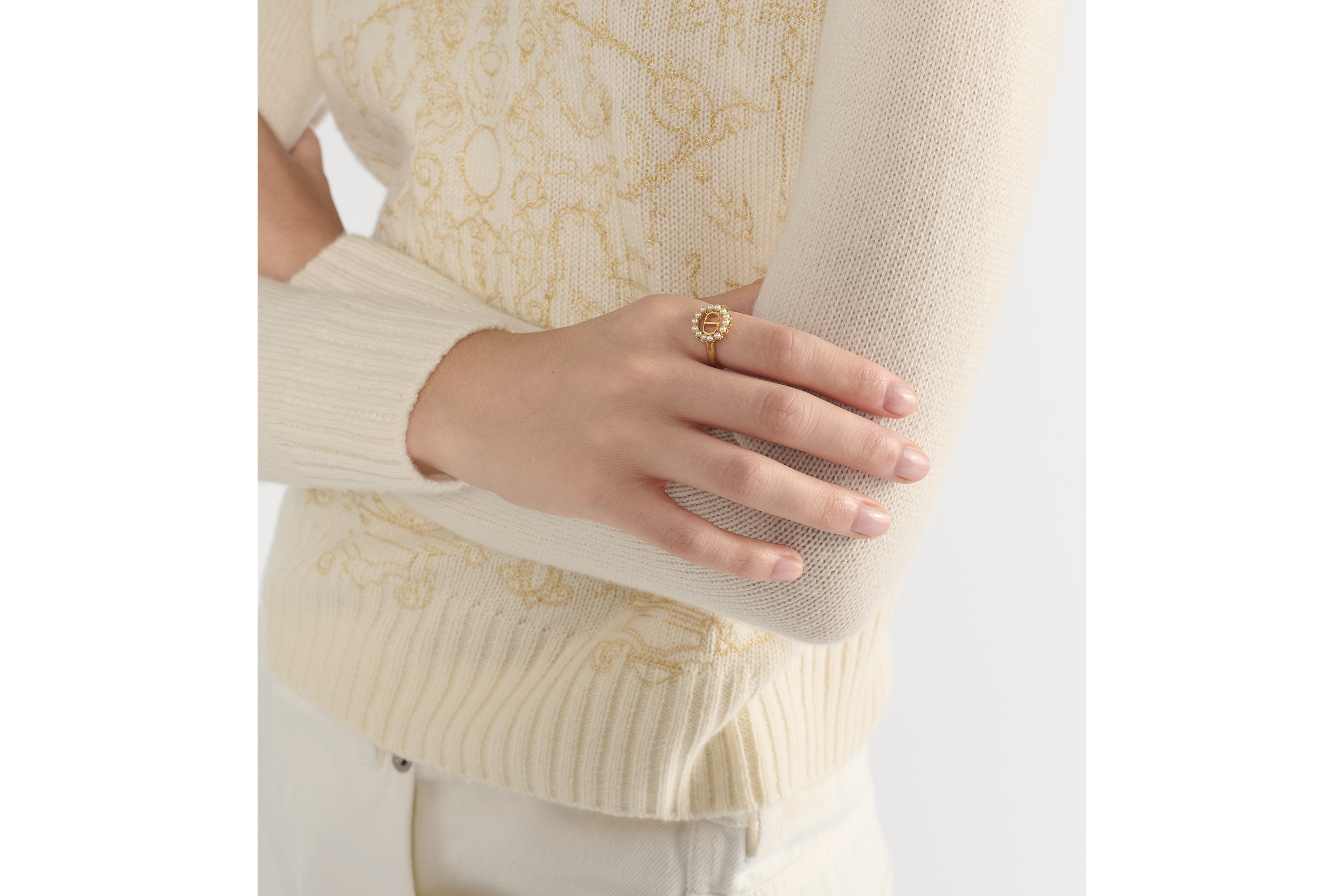 Petit CD Circle Ring