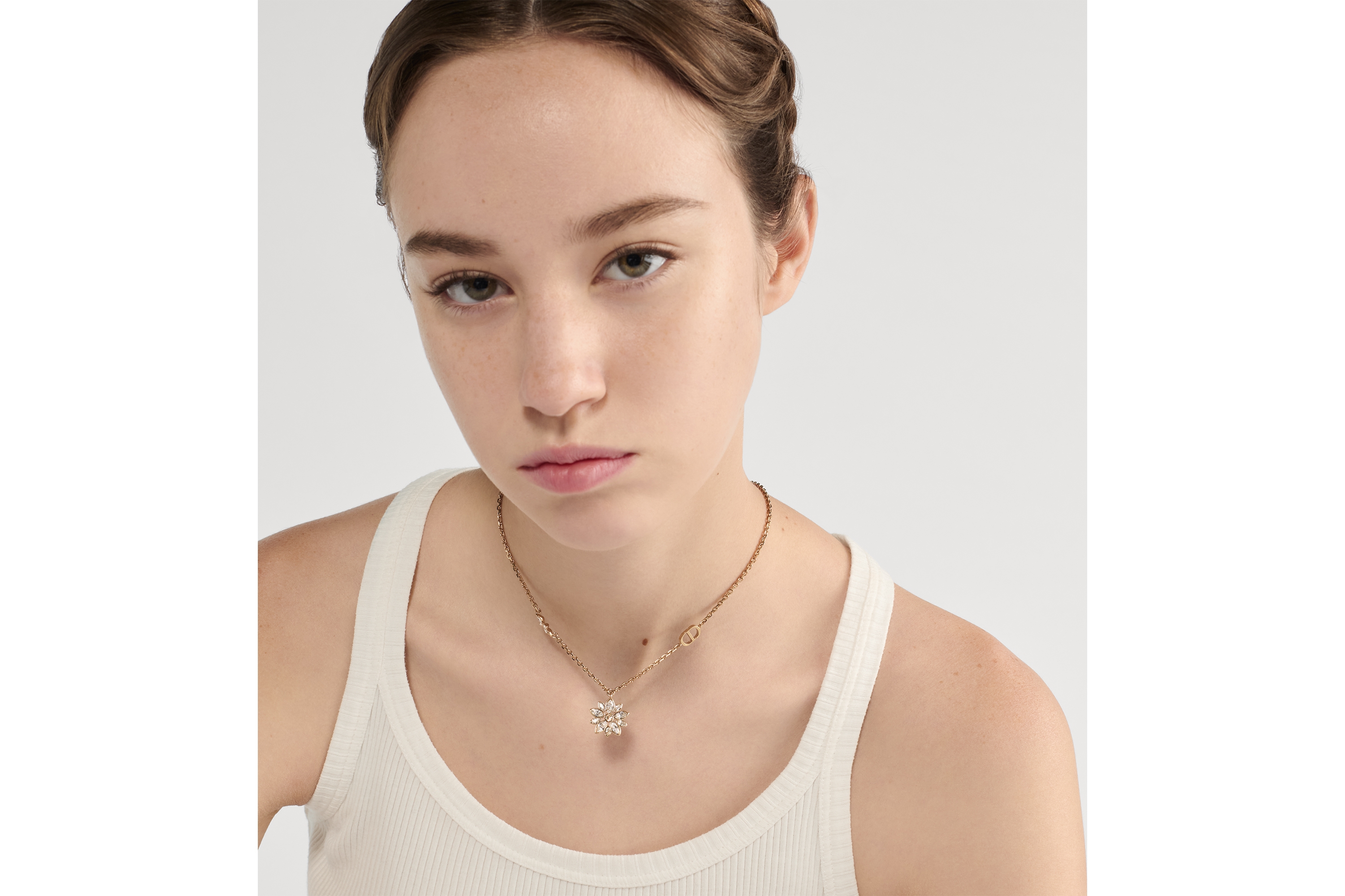 Fleur de Glace ネックレス メタル & クリスタル E07