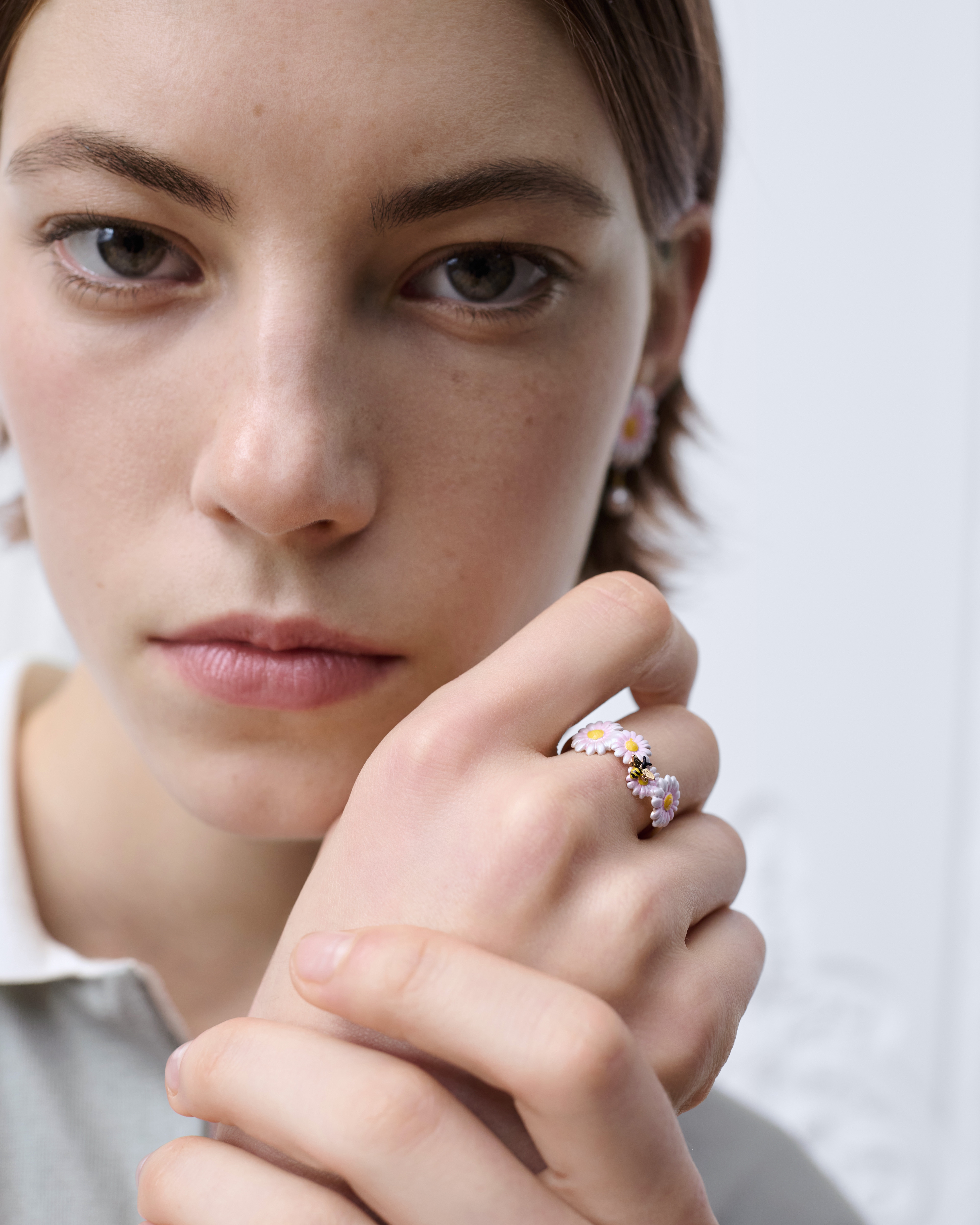 Dior Daisy Ring Gold-Finish Metal and Multicolor Lacquer E10