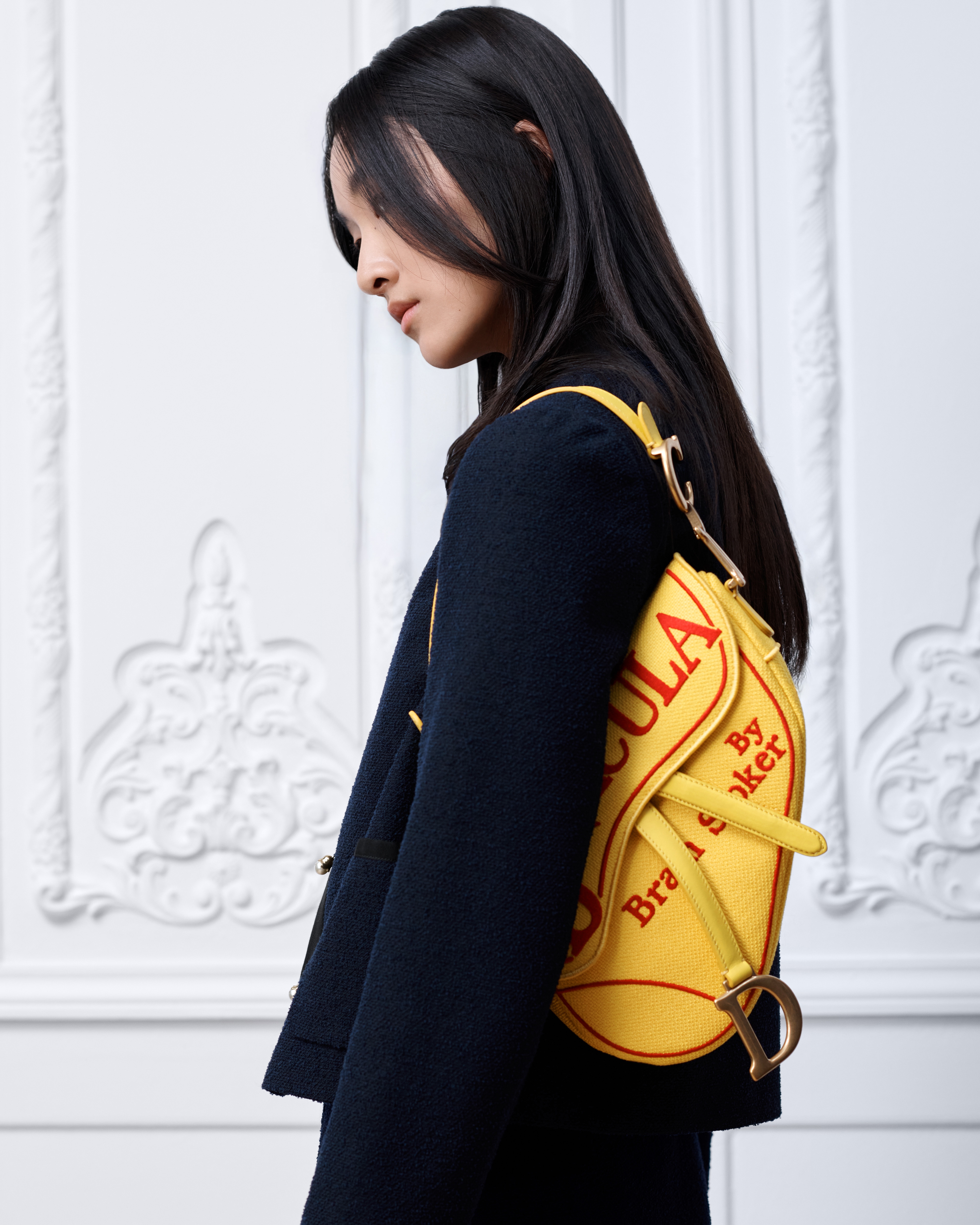 look_image_alt_prefix Saddle Bag mit Trageriemen Book Cover-Stickerei in Gelb und Rot E05