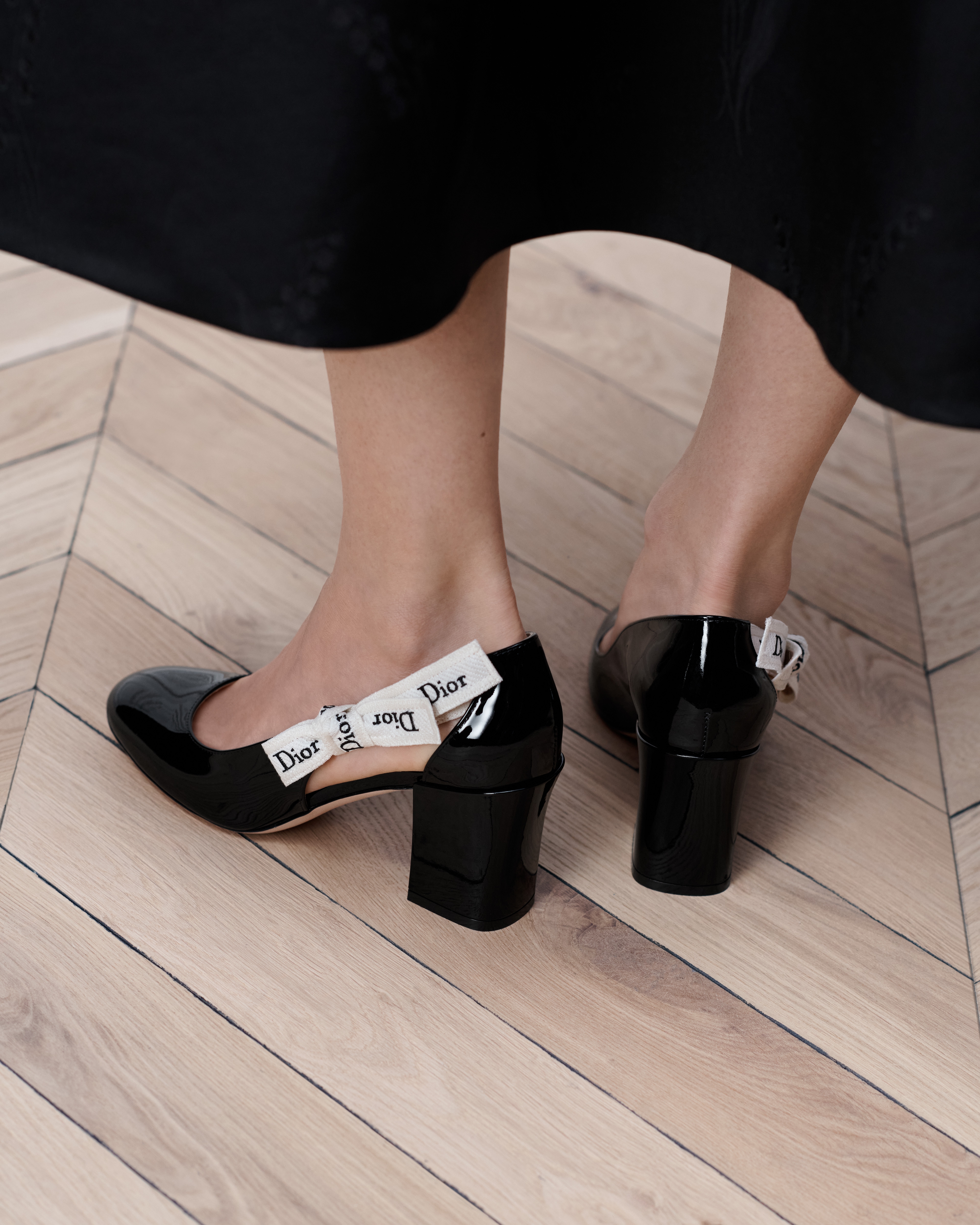 J'Adior Pump Black Patent Calfskin E16