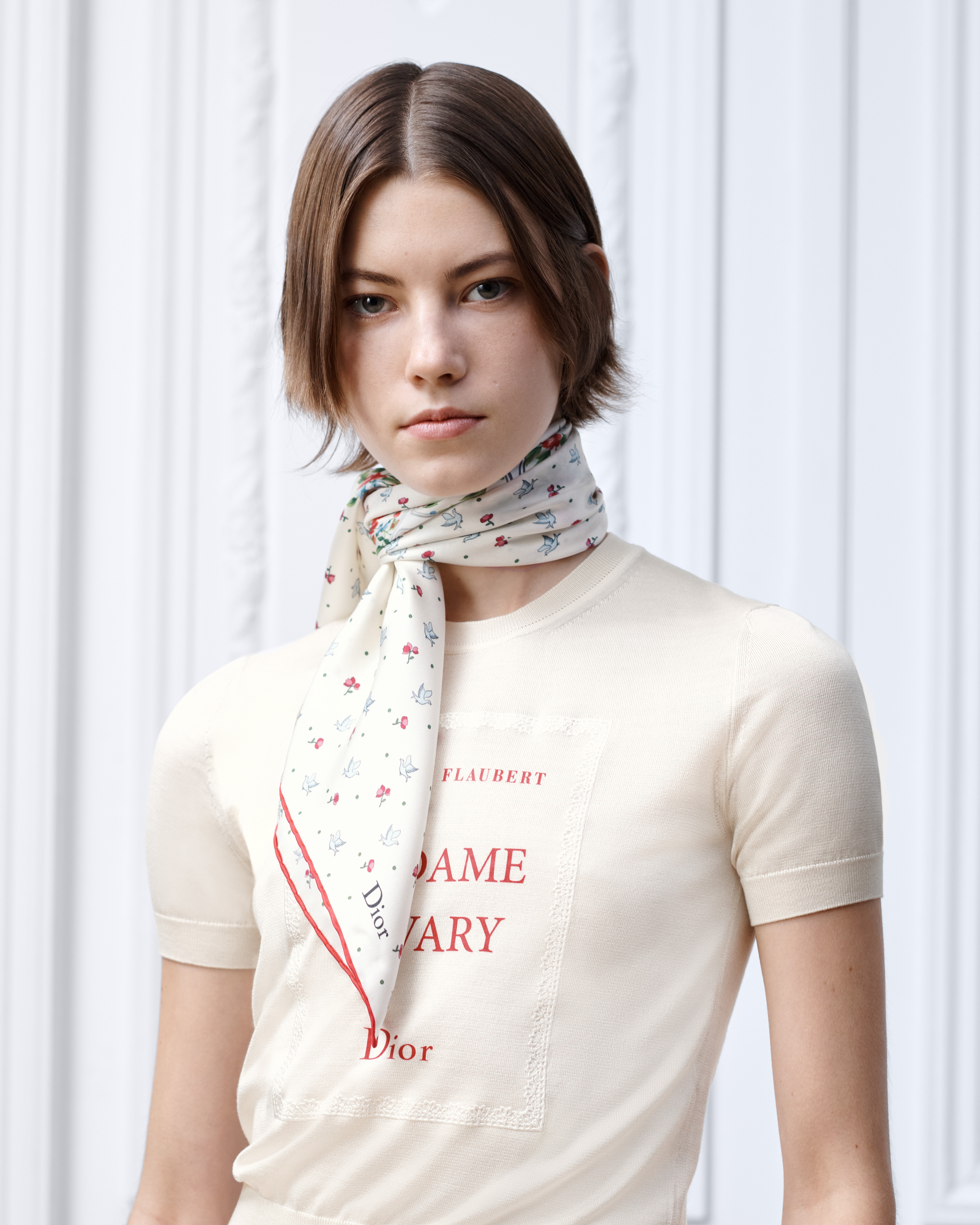 Look Dioramour Doves & Roses 70 Square Scarf Multicolor Silk Twill E12